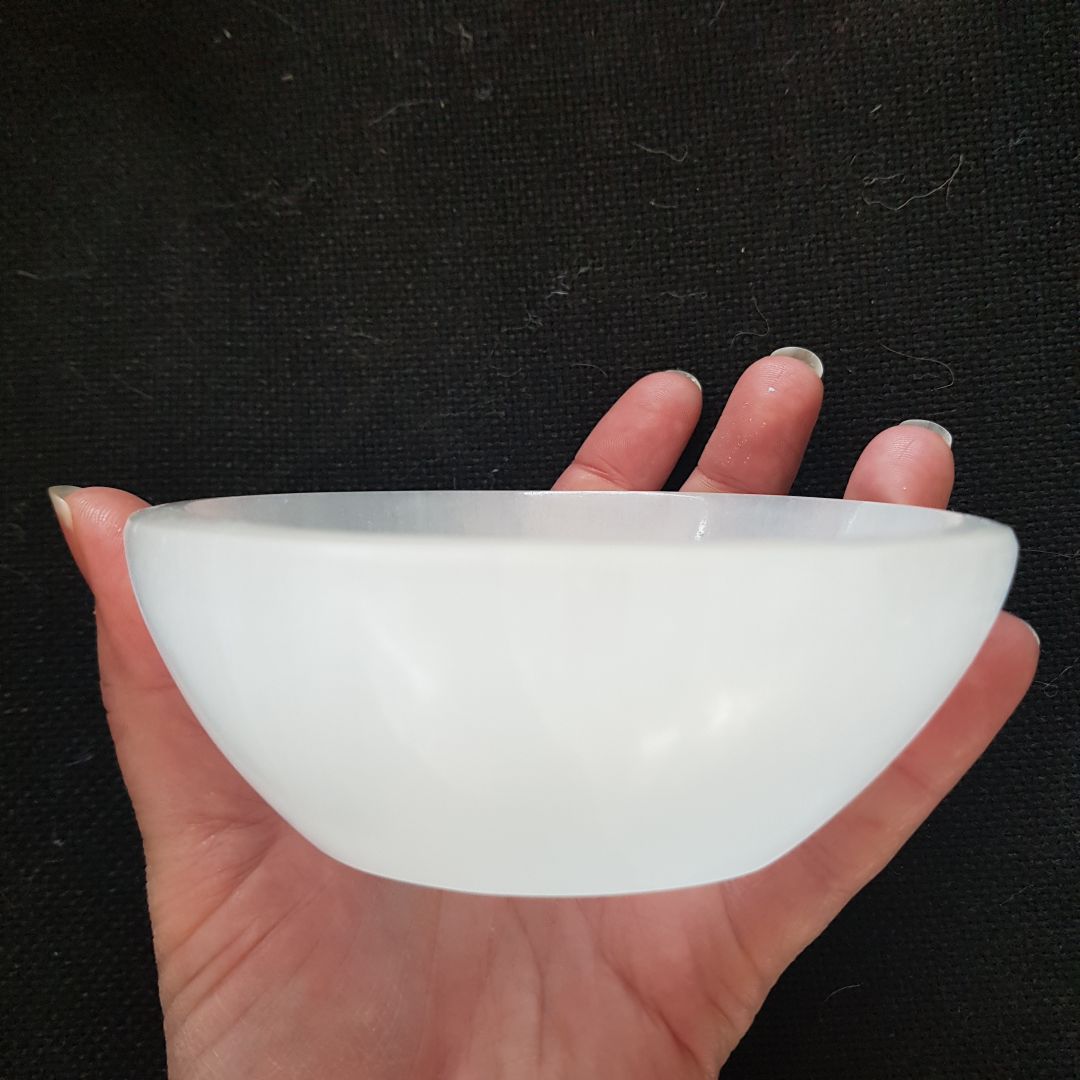 Selenite Bowl - Round - 10cm