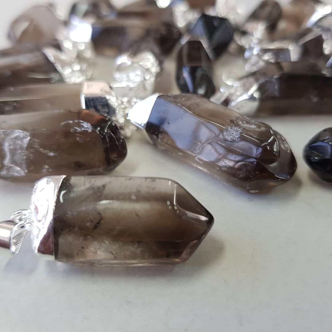 Smoky Qtz-Rough Point Pendant Capped