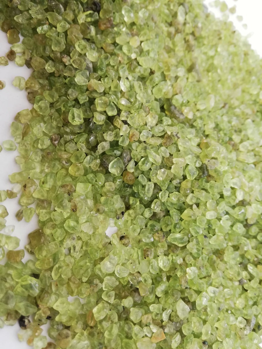 Peridot Chips 1KG (IN)