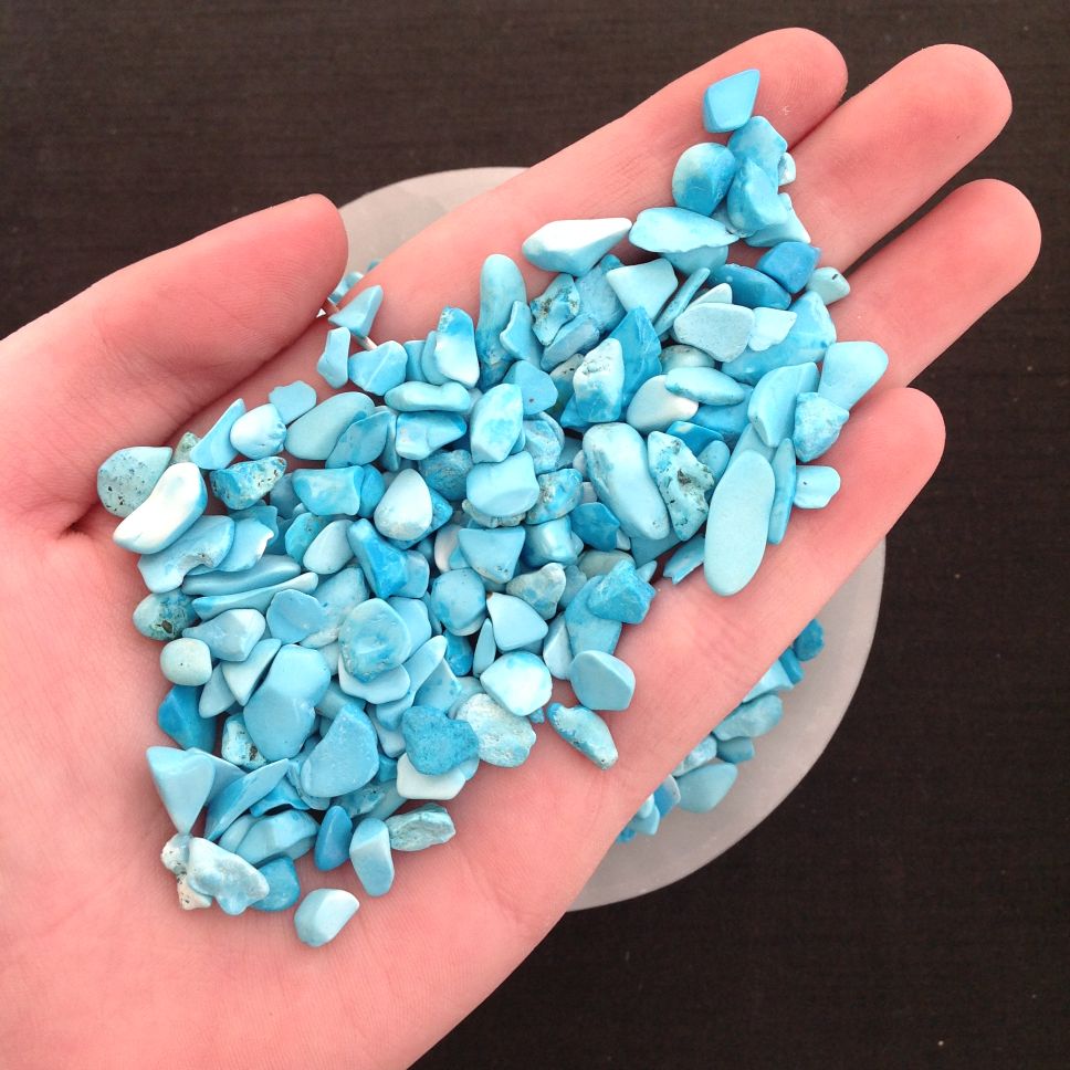 Howlite Turquoise Chips 200gms