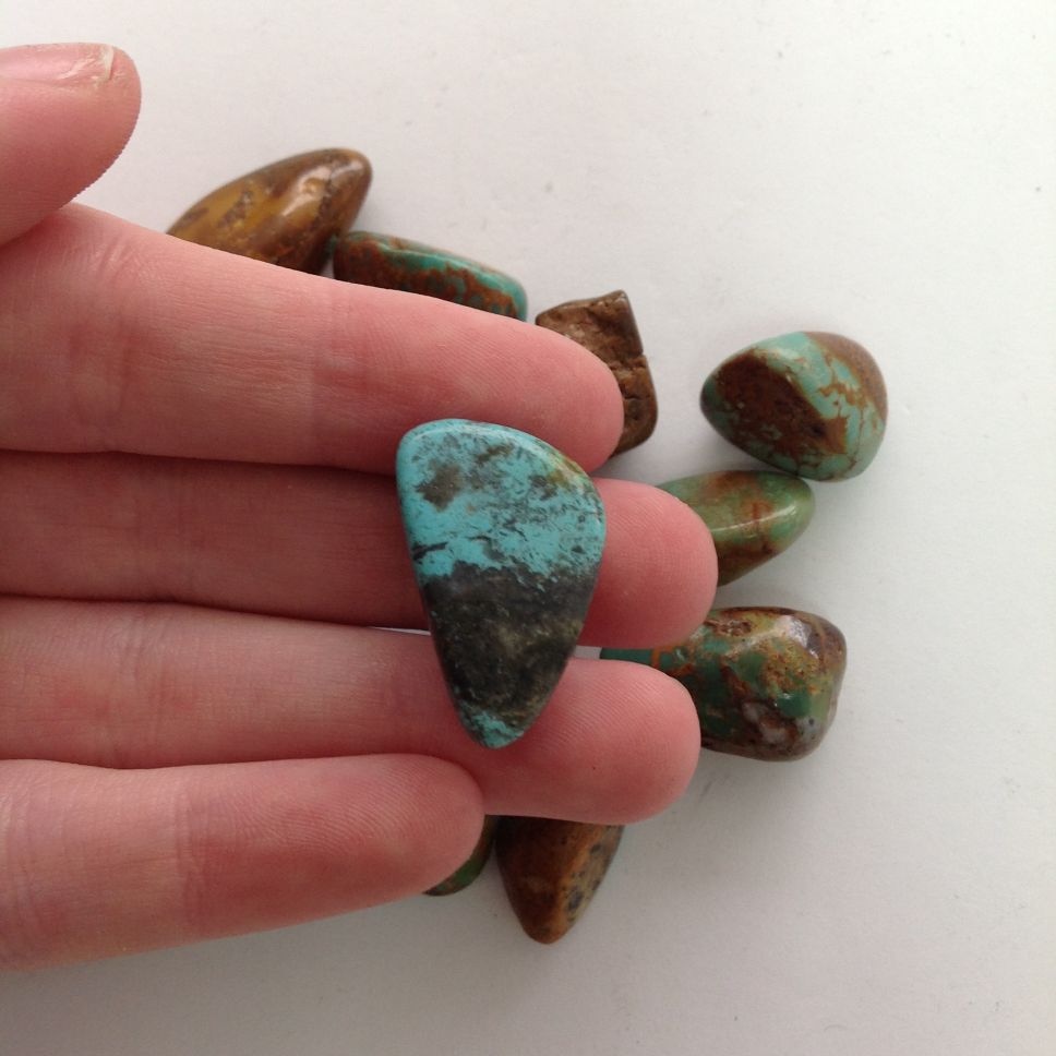 Turquoise (Natural) Tumbled-50gms (12-16 pc)