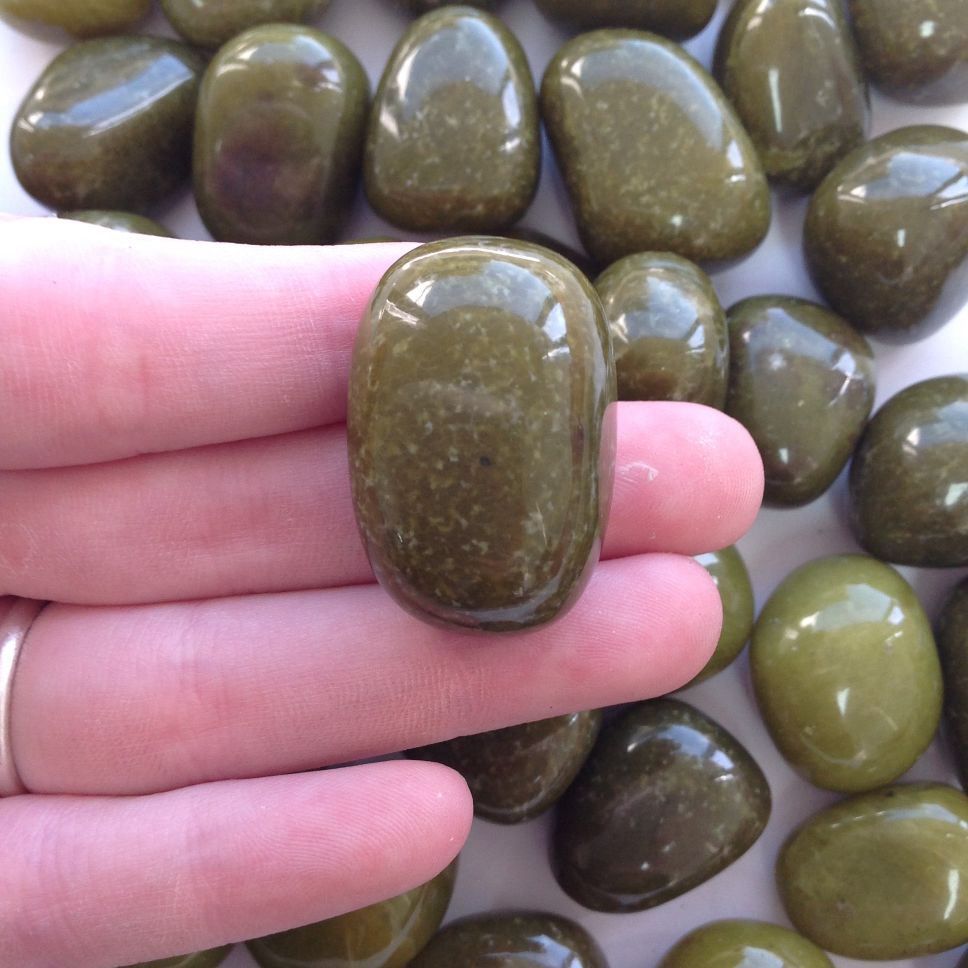 Olivian Jade Tumbled 1KG (50-60pc)