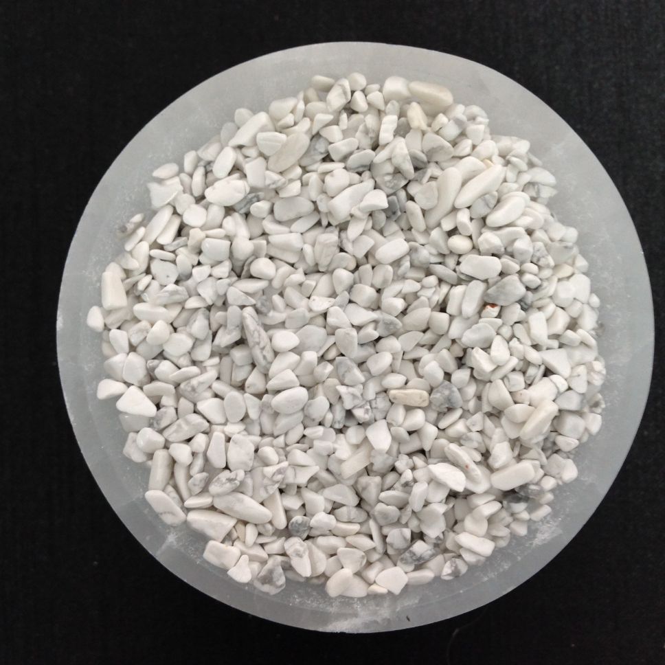 Howlite Chips - Fine - 1KG