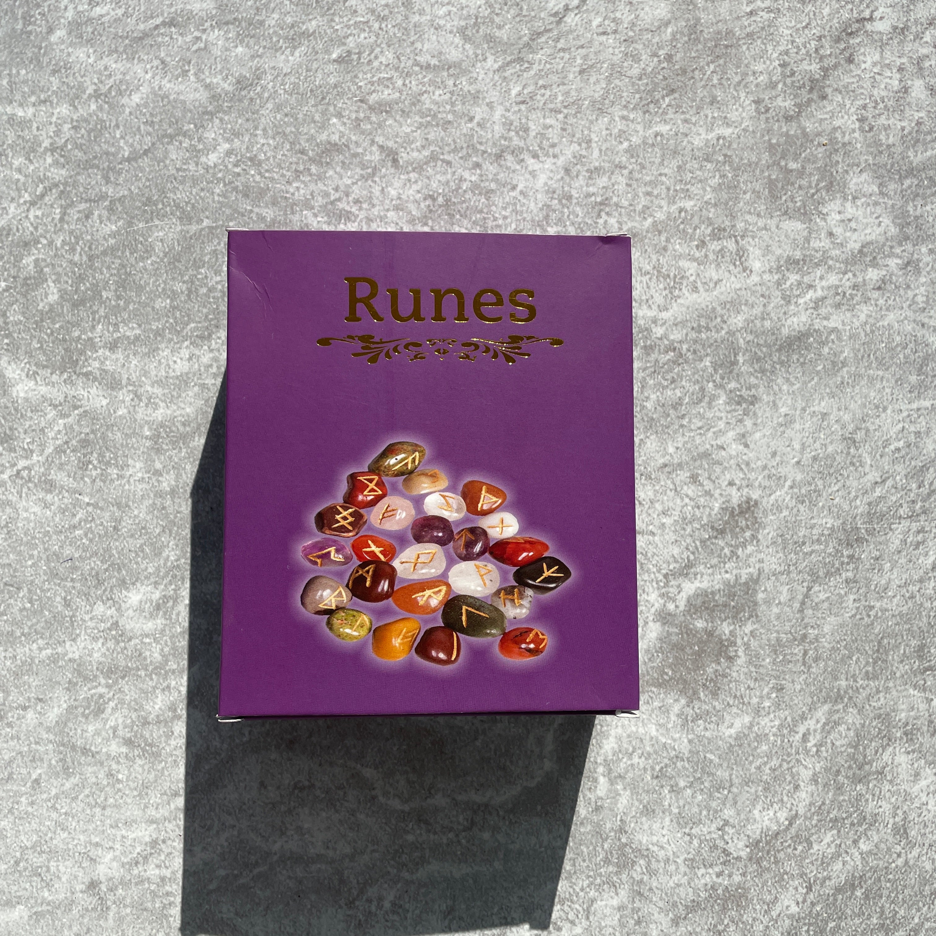 Amethyst - Boxed Runes Set