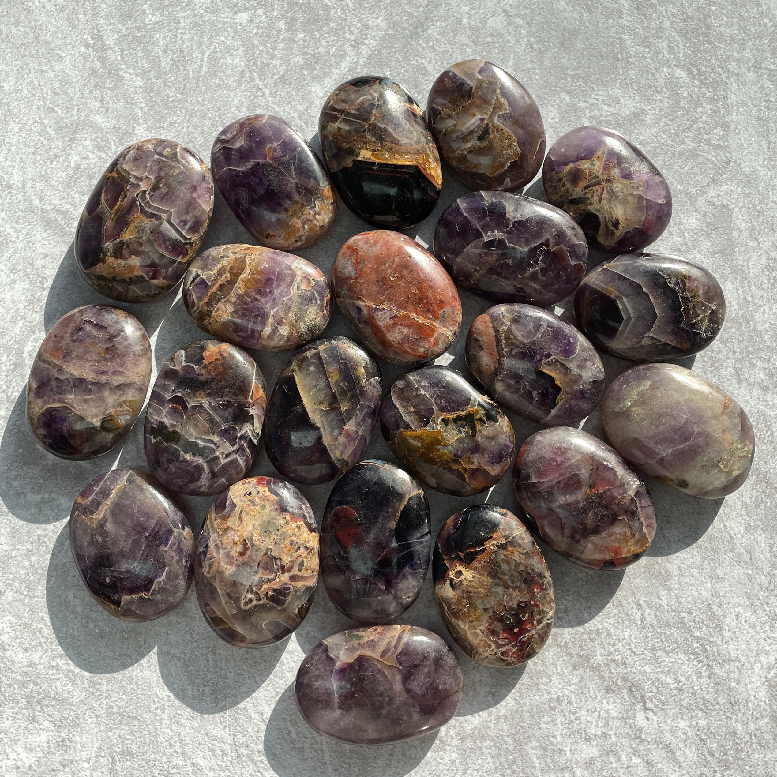 Amethyst Palm Stone - 6cm