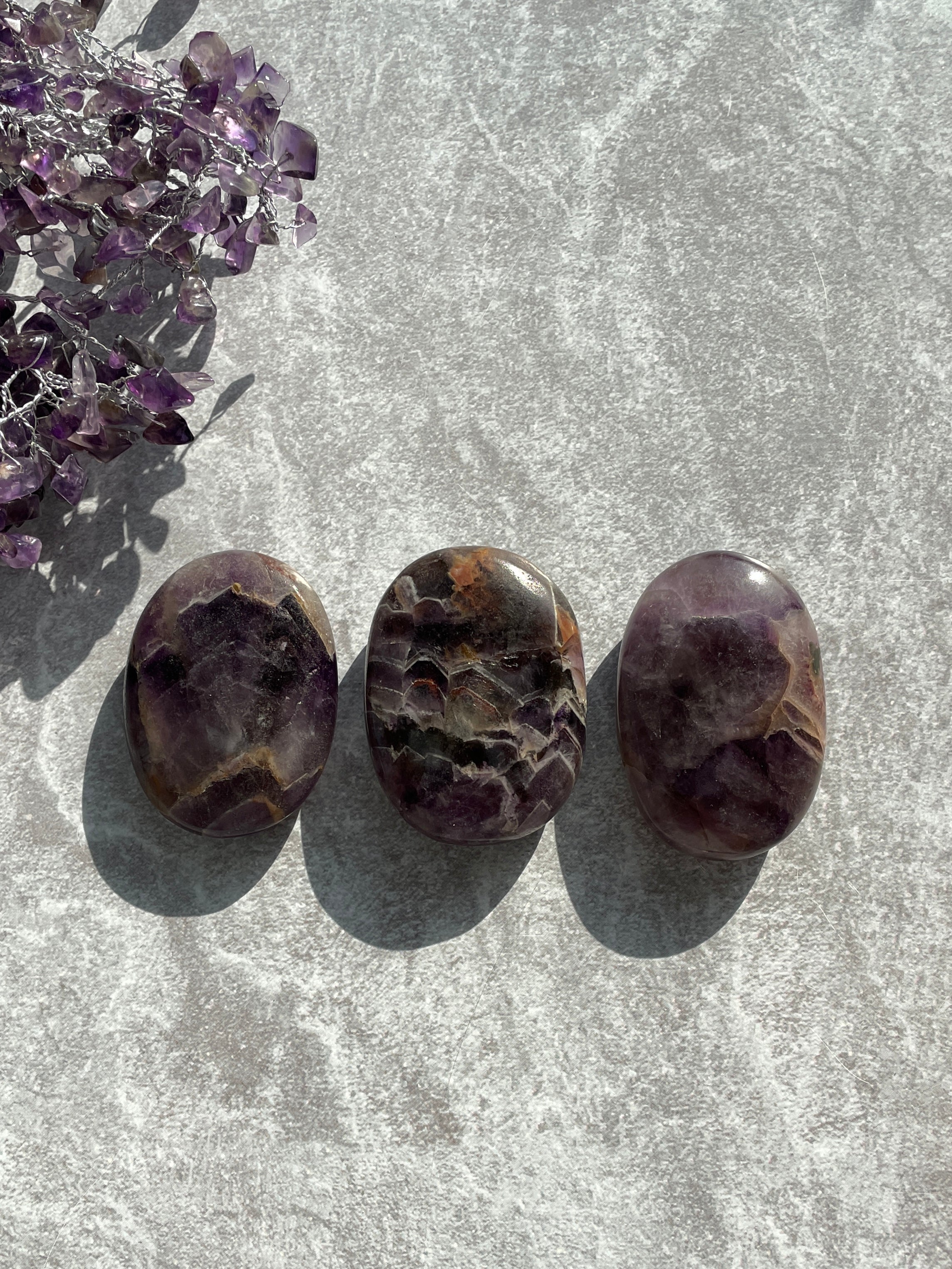 Amethyst Palm Stone - 6cm