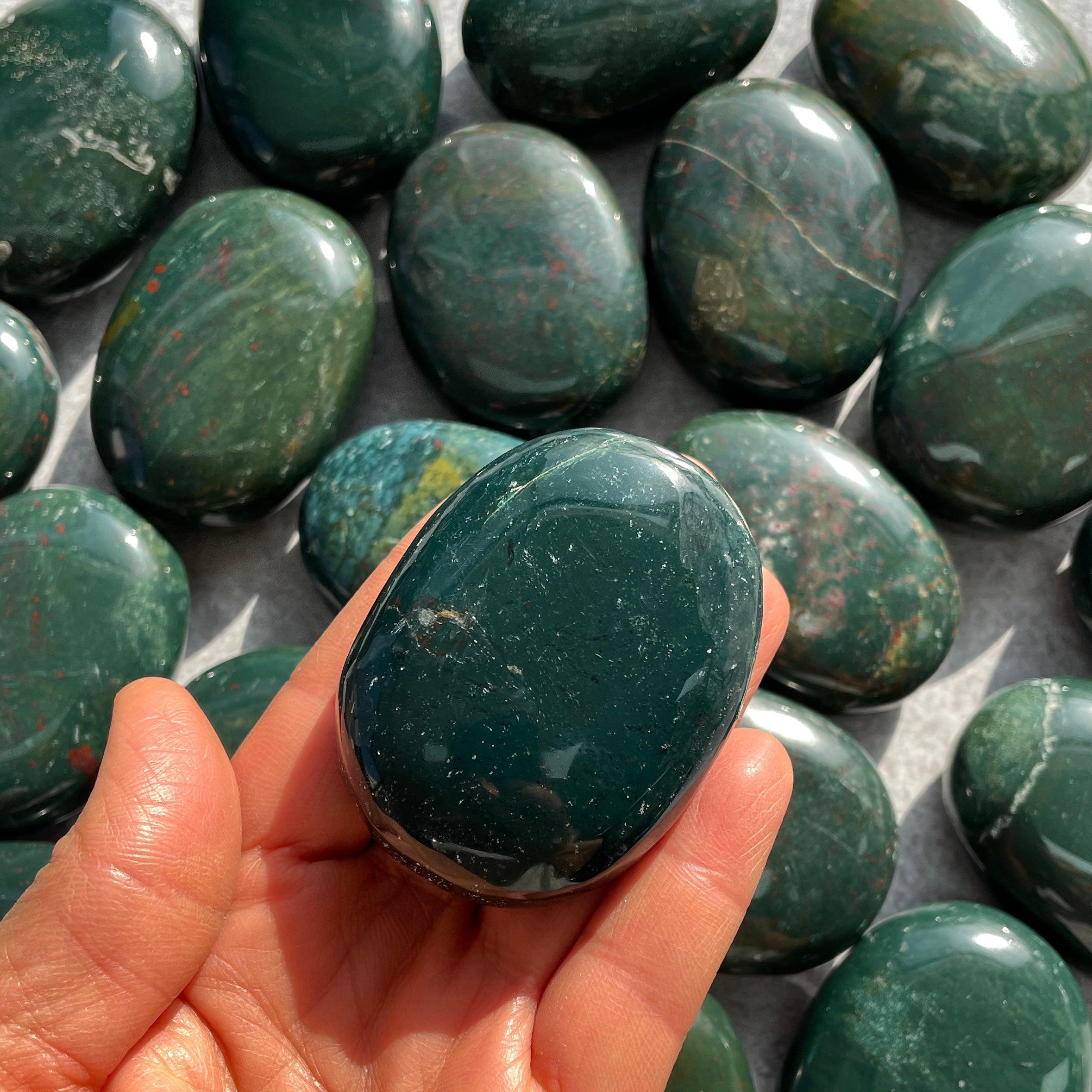 Bloodstone Palm Stone - 6cm