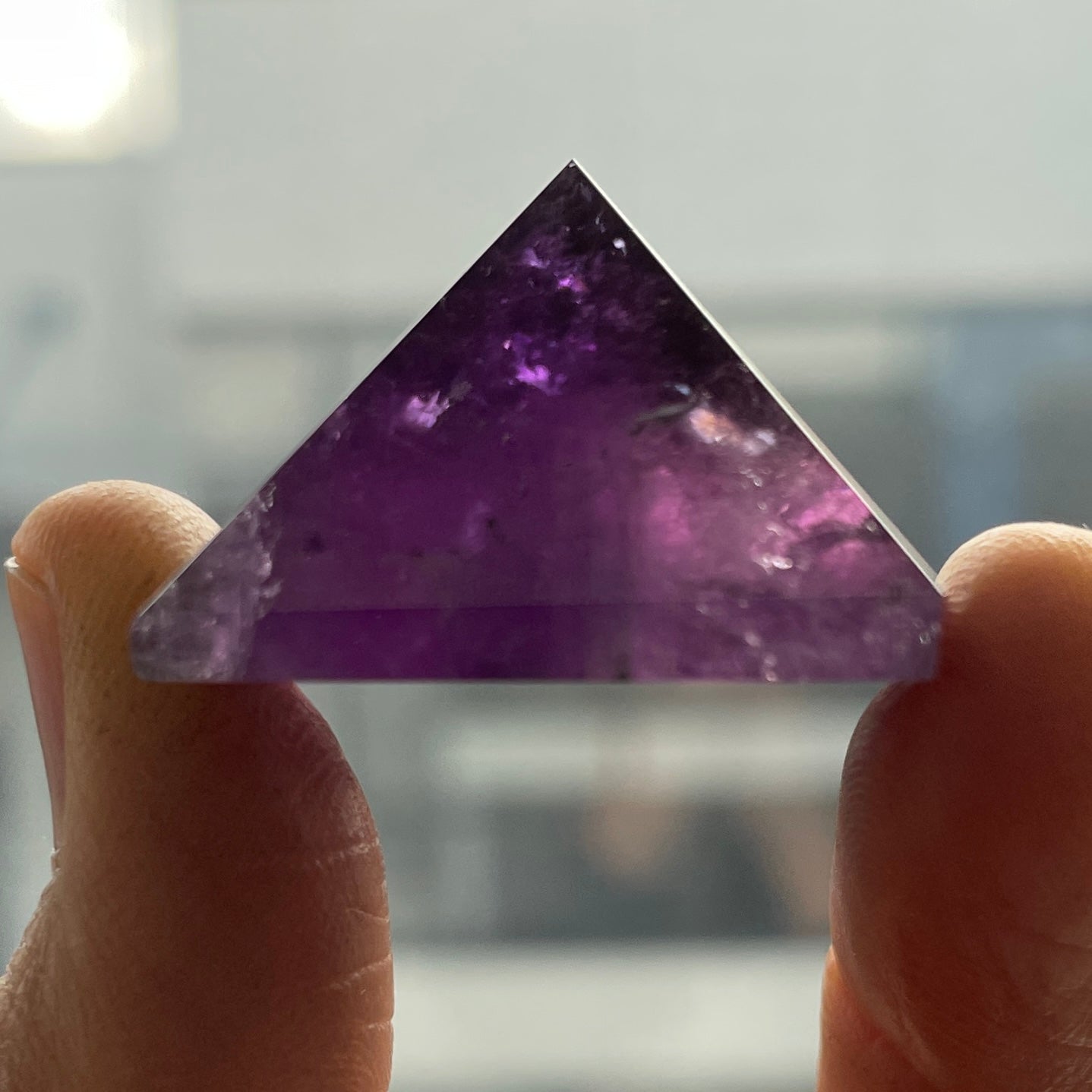 Amethyst - Mini Pyramid - 3cm