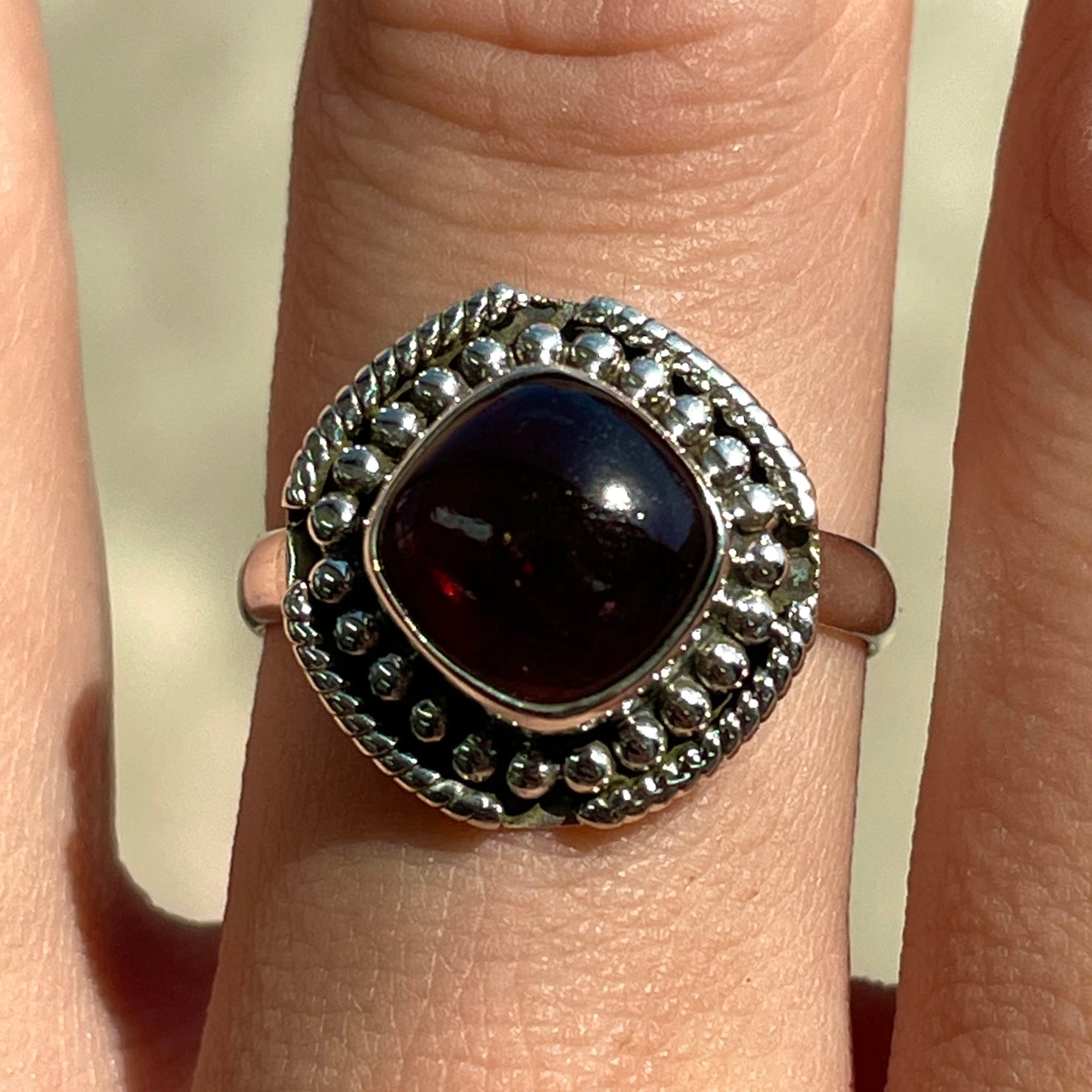 Garnet Sterling Silver Ring - Sz7 GR1