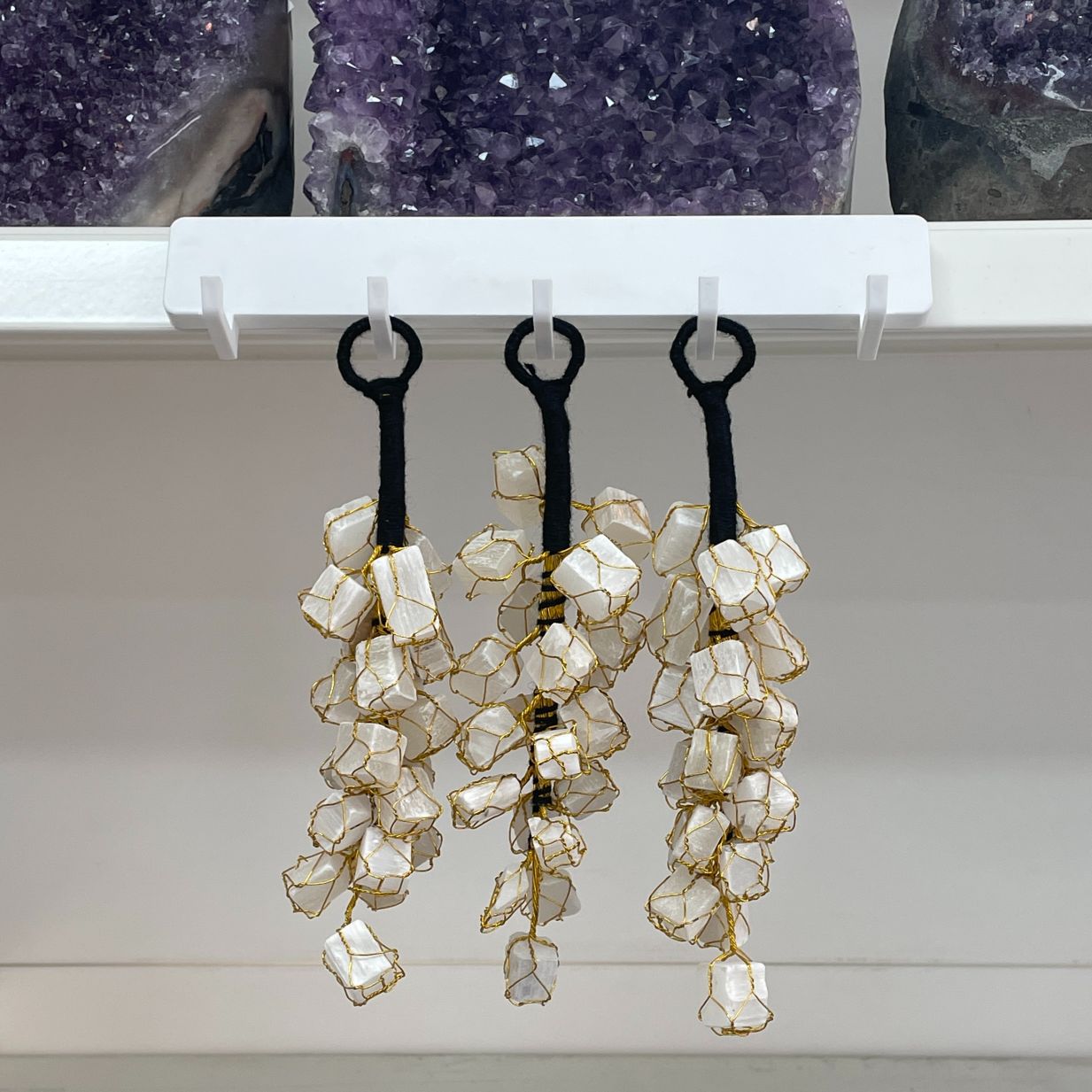 Mini Tumble Hanger - Selenite