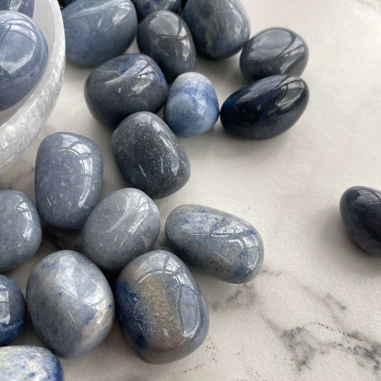 Blue Quartz Tumbled 1KG - QA/B