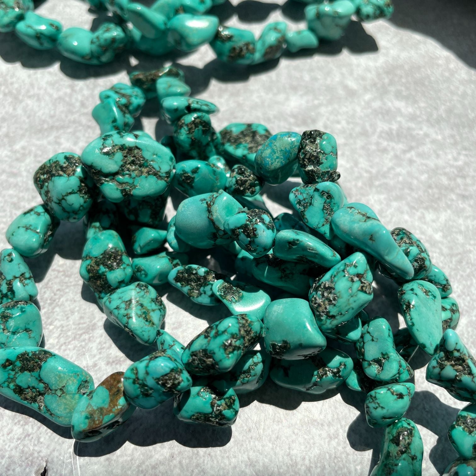 Turquoise Howlite Nugget Bracelet - Dark