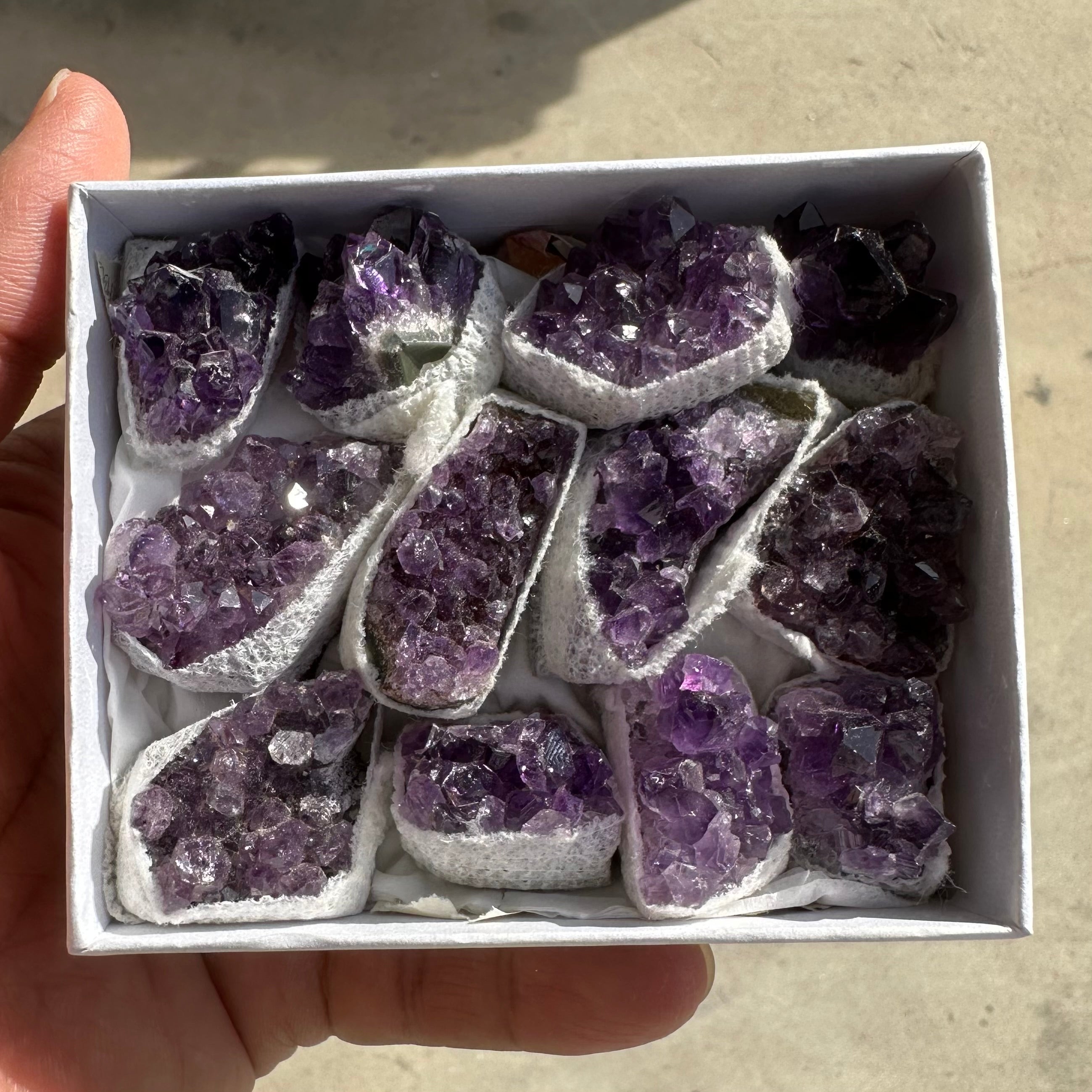 Amethyst *AAA - Cluster Tray-MINI (10-12pc)