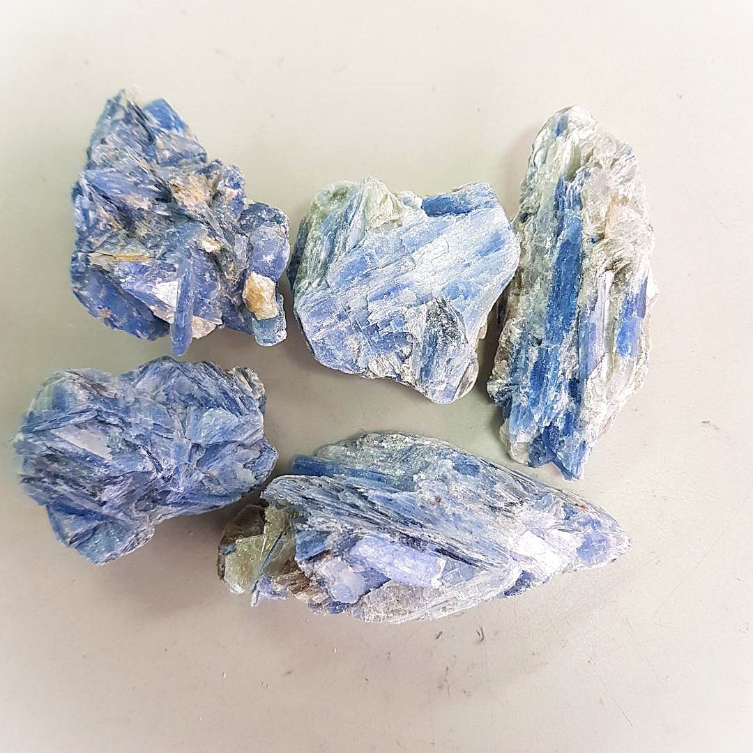 Rough - Kyanite Blue 200gms (4-7 pc)