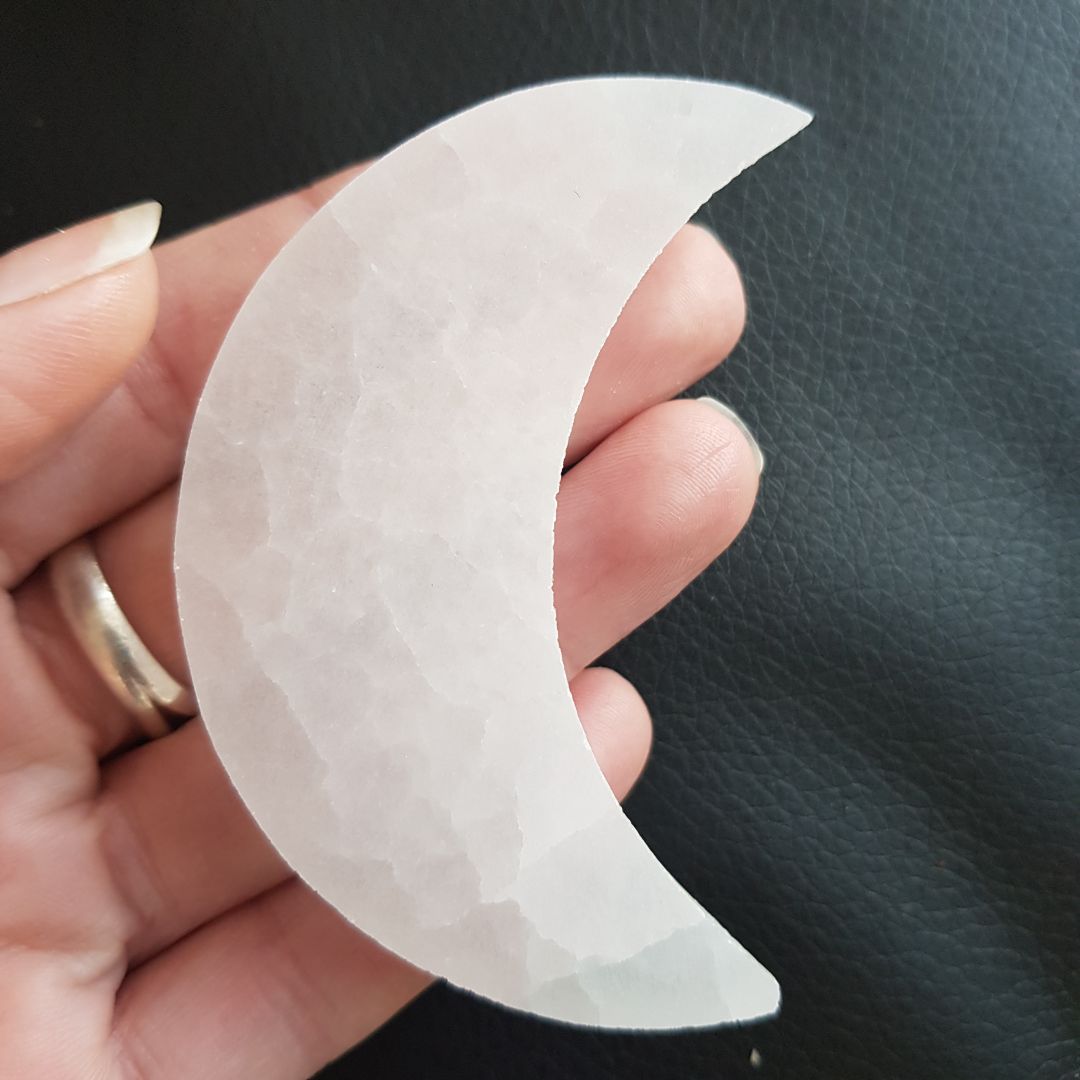 Selenite Moon Flat - 6cm