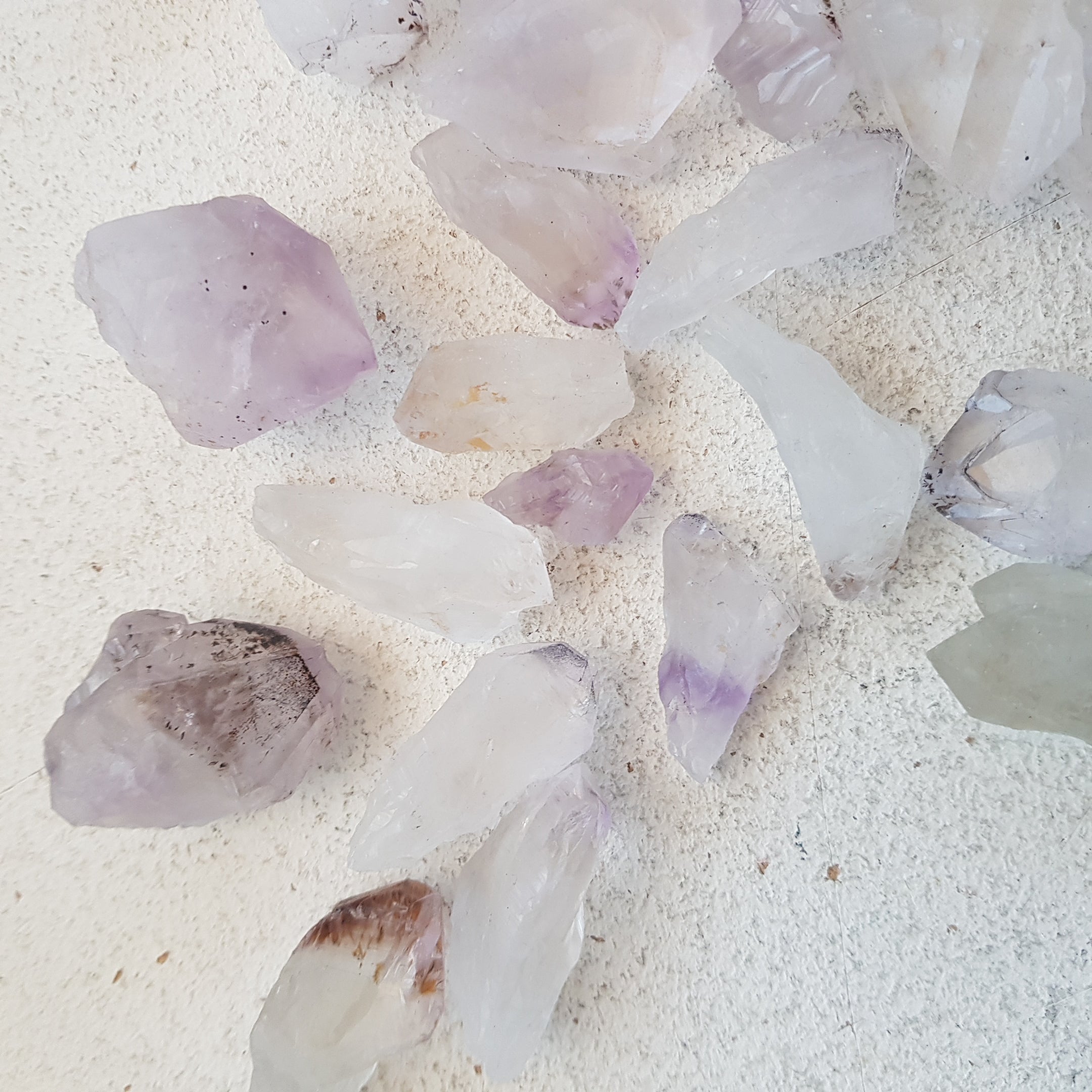 Amethyst Point / Rough (Pale)