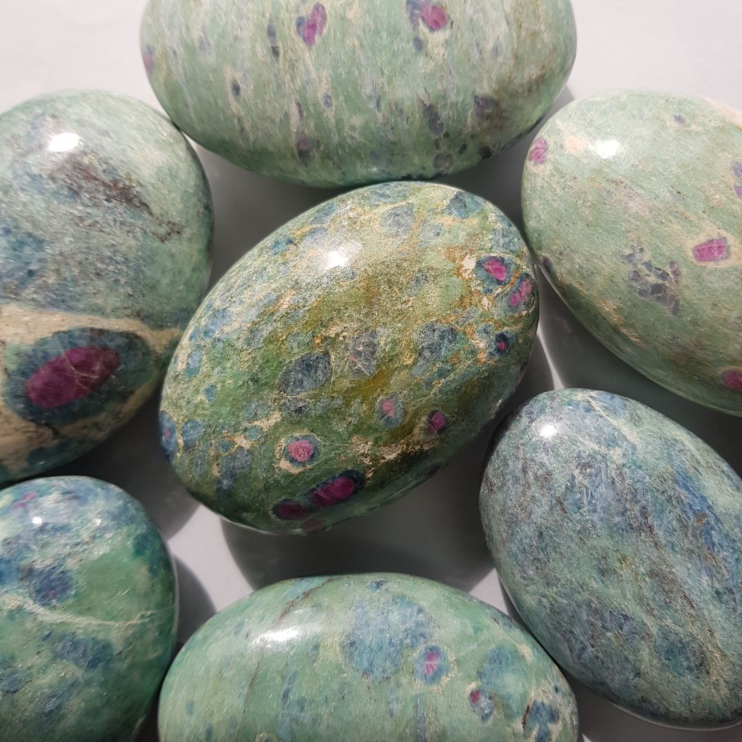 Ruby In Fuchsite - Palmstone - 7cm