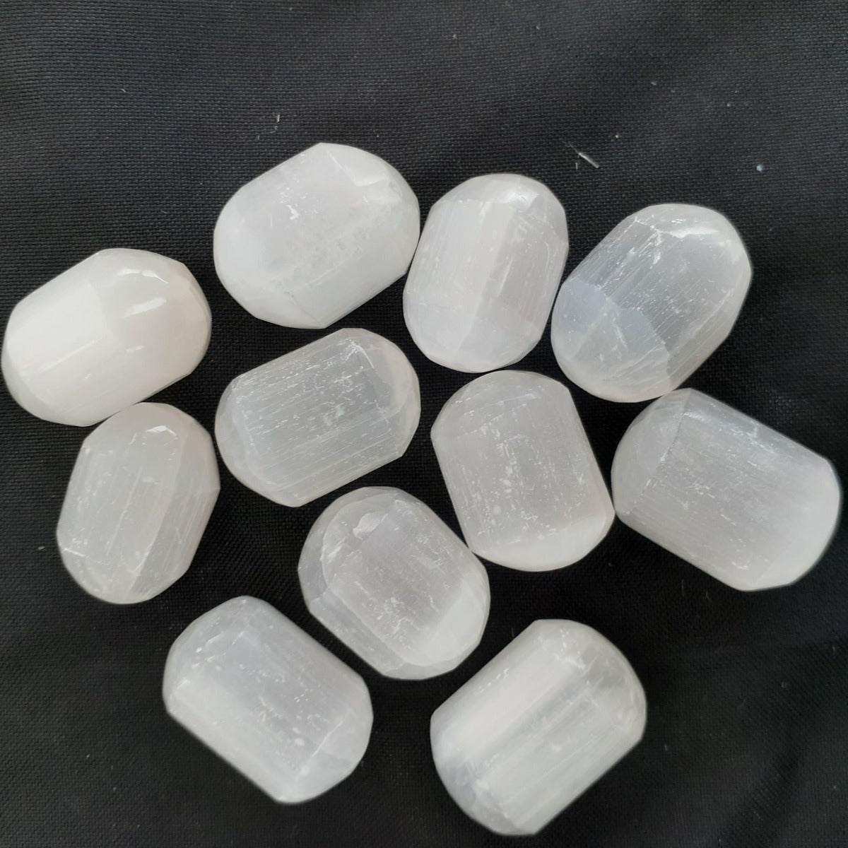 Selenite Tumbled - 200g Q1
