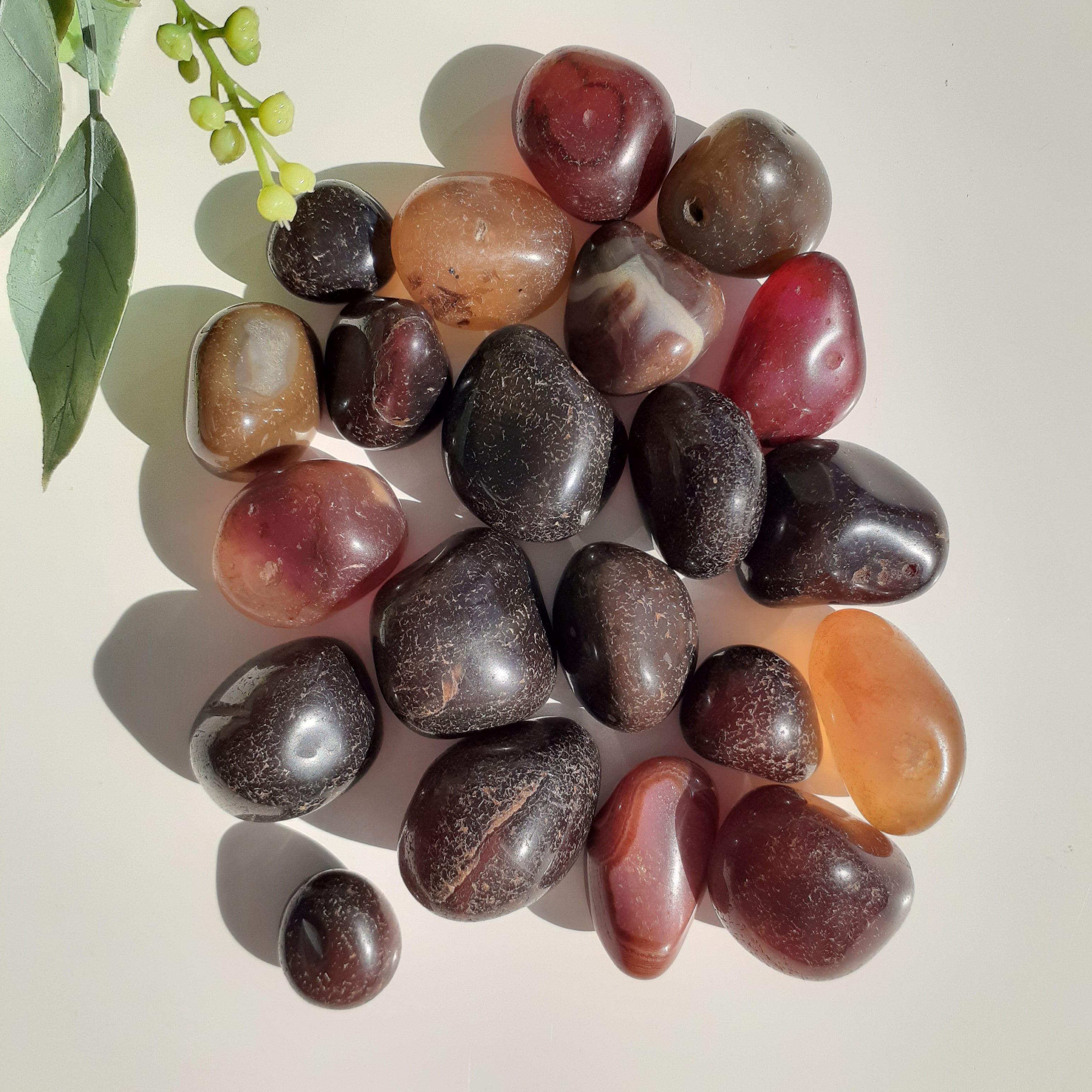Dark Red Dyed Agate Tumbled - 250g