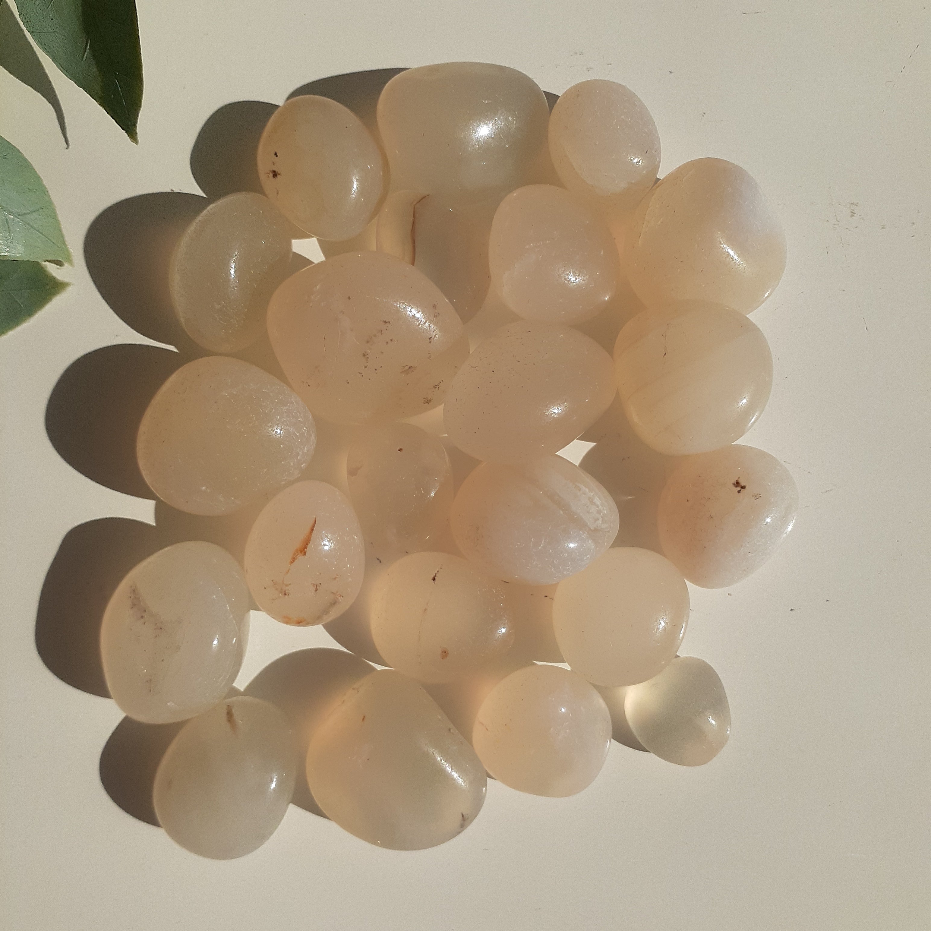 Light Dyed Agate Tumbled - 250g