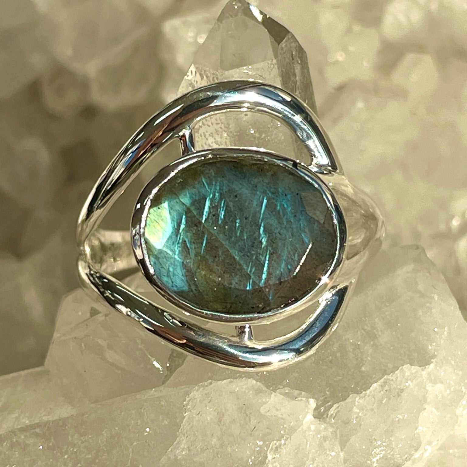 Labradorite Sterling Silver Ring - Sz8 SR1