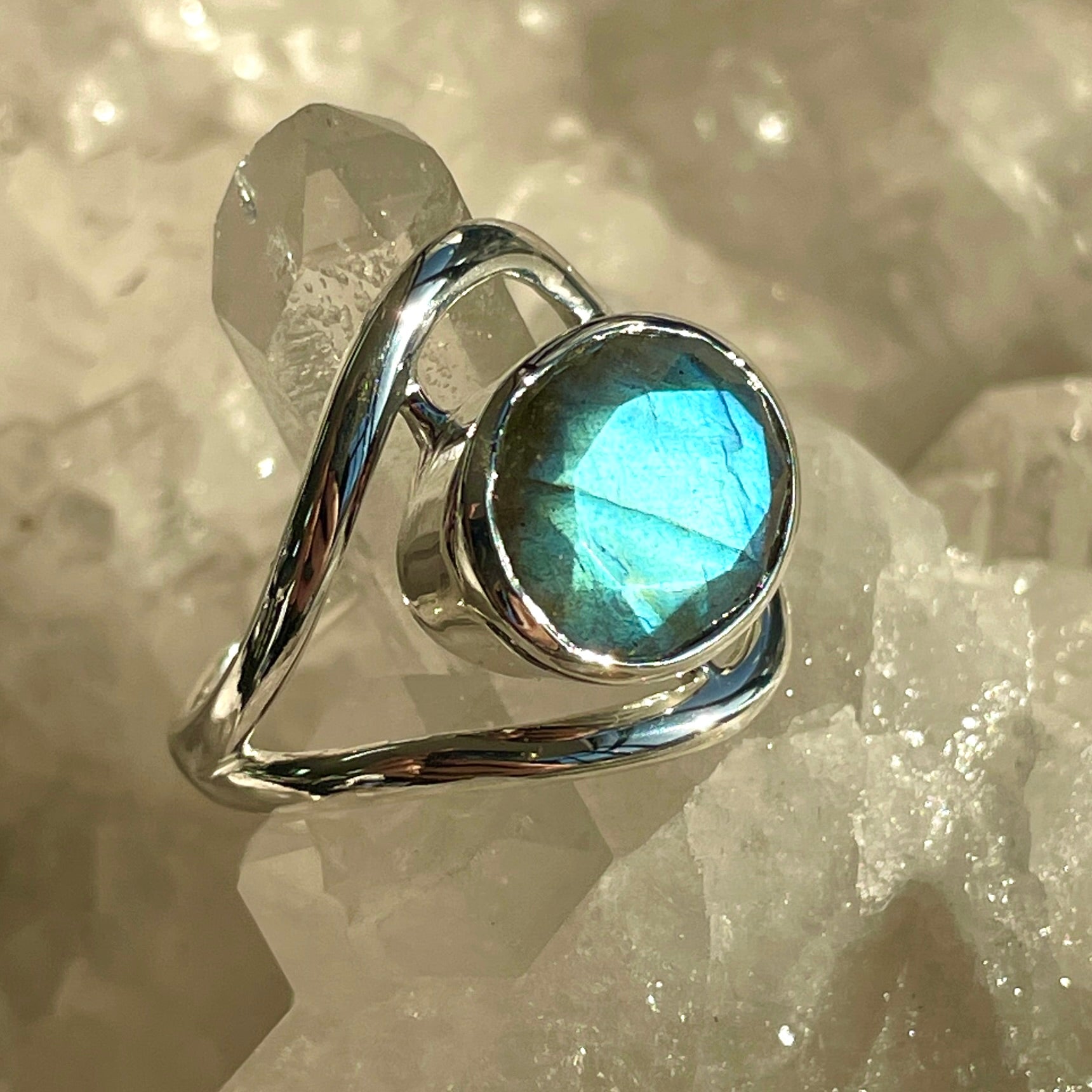 Labradorite Sterling Silver Ring - Sz8 SR1