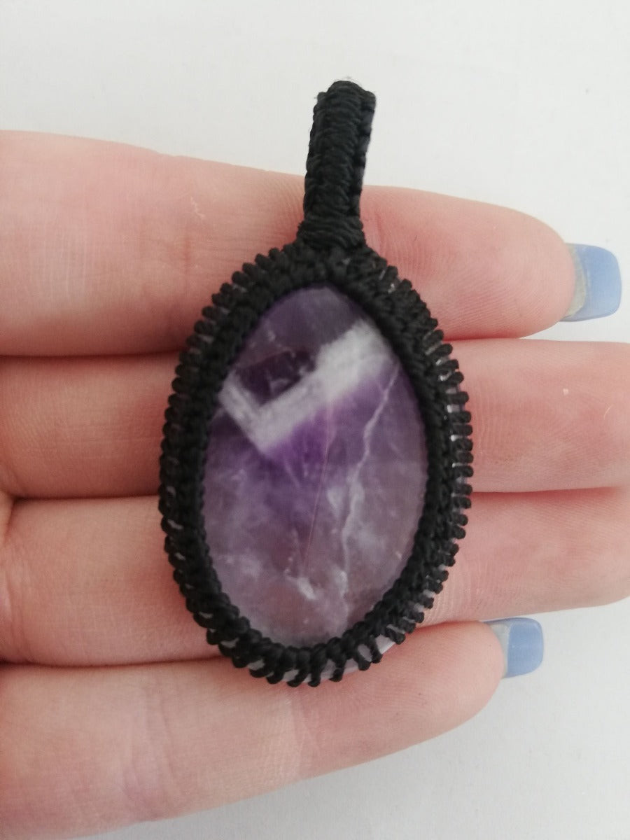 Macrame Pendant - Amethyst