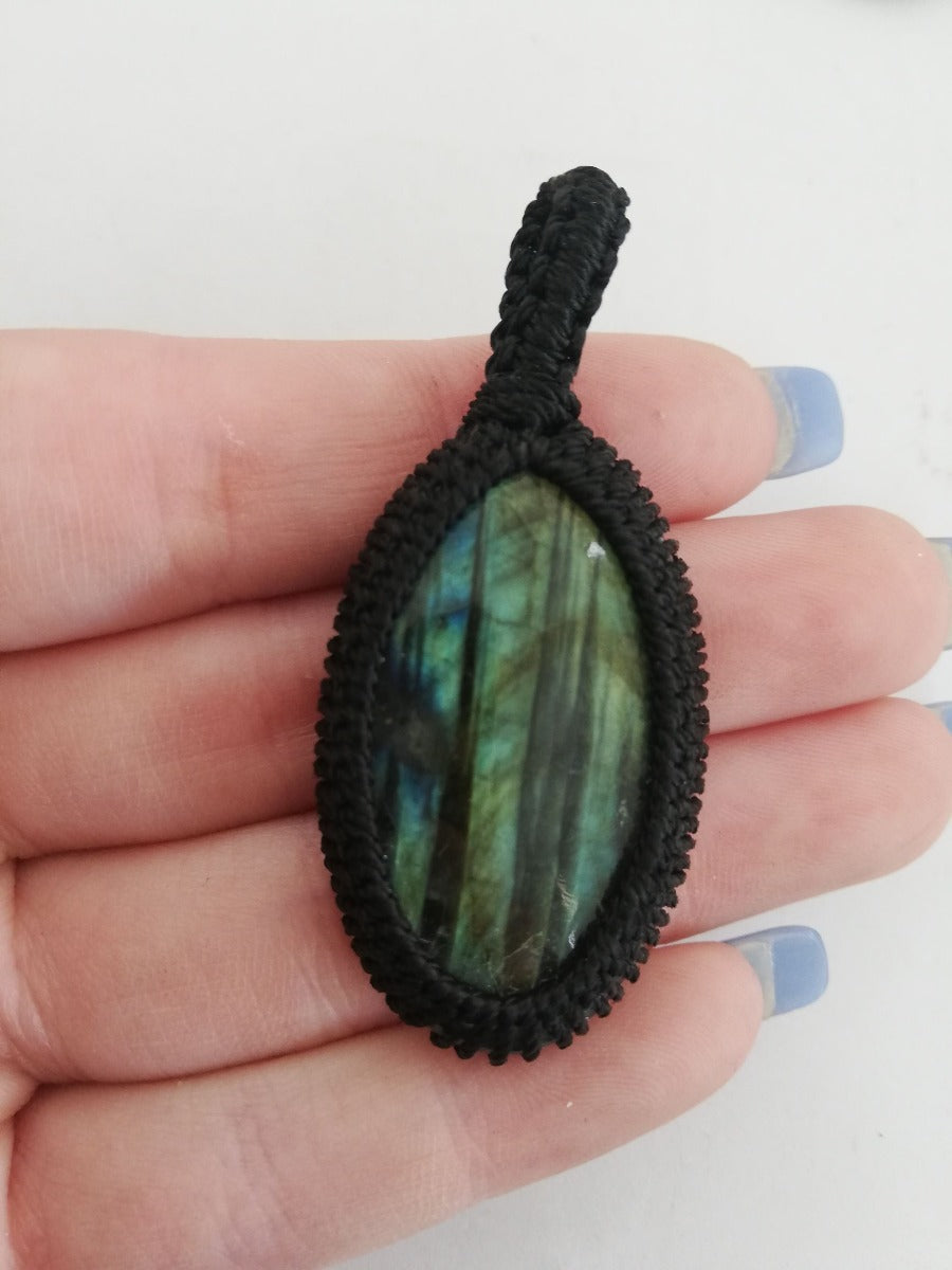 Macrame Pendant - Labradorite