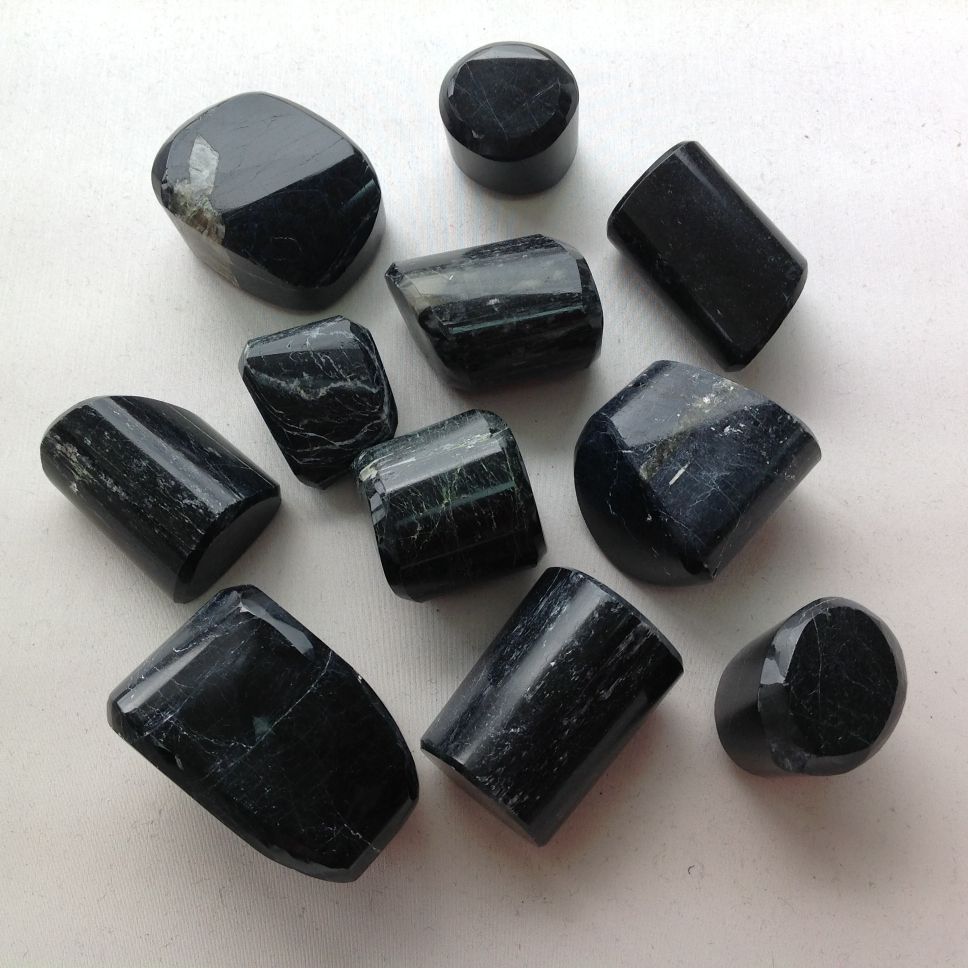 Black Tourmaline Tumbled (IN) - 250gms