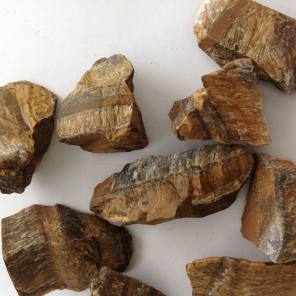 Rough - Tigers Eye 200gms (8-10 pc)