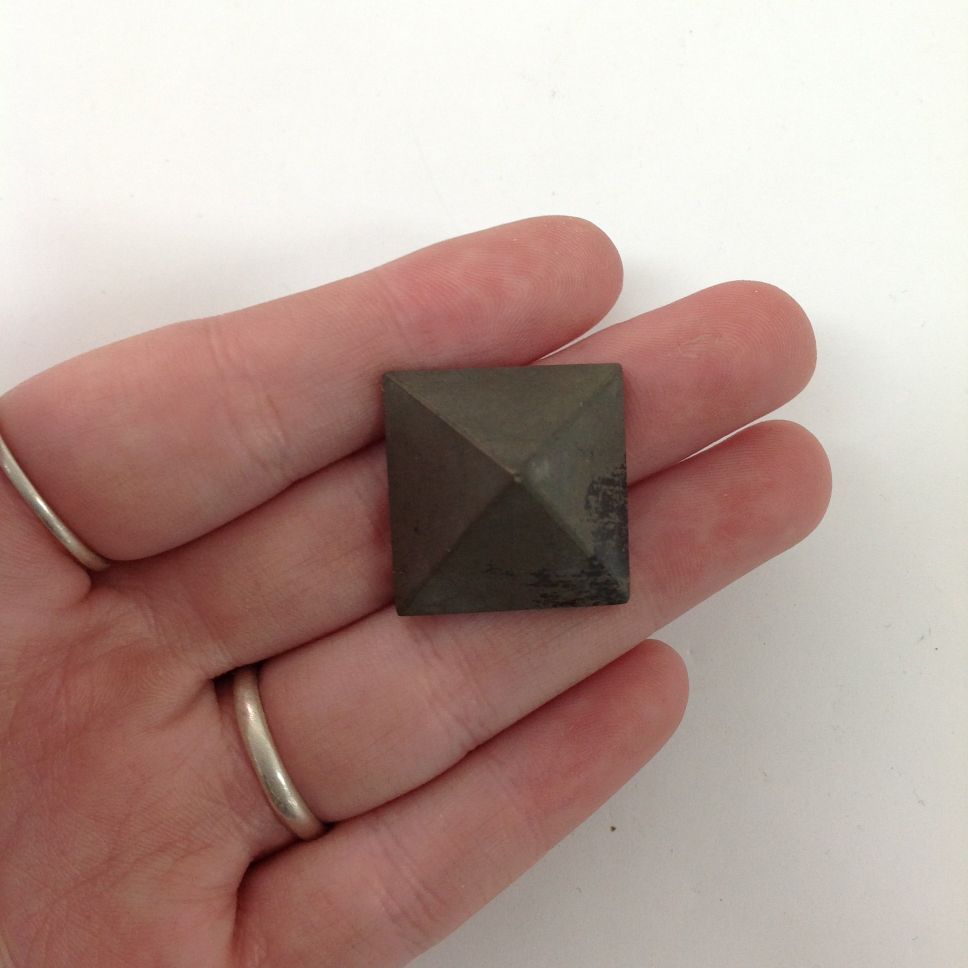 Pyrite - Mini Pyramid - 2cm