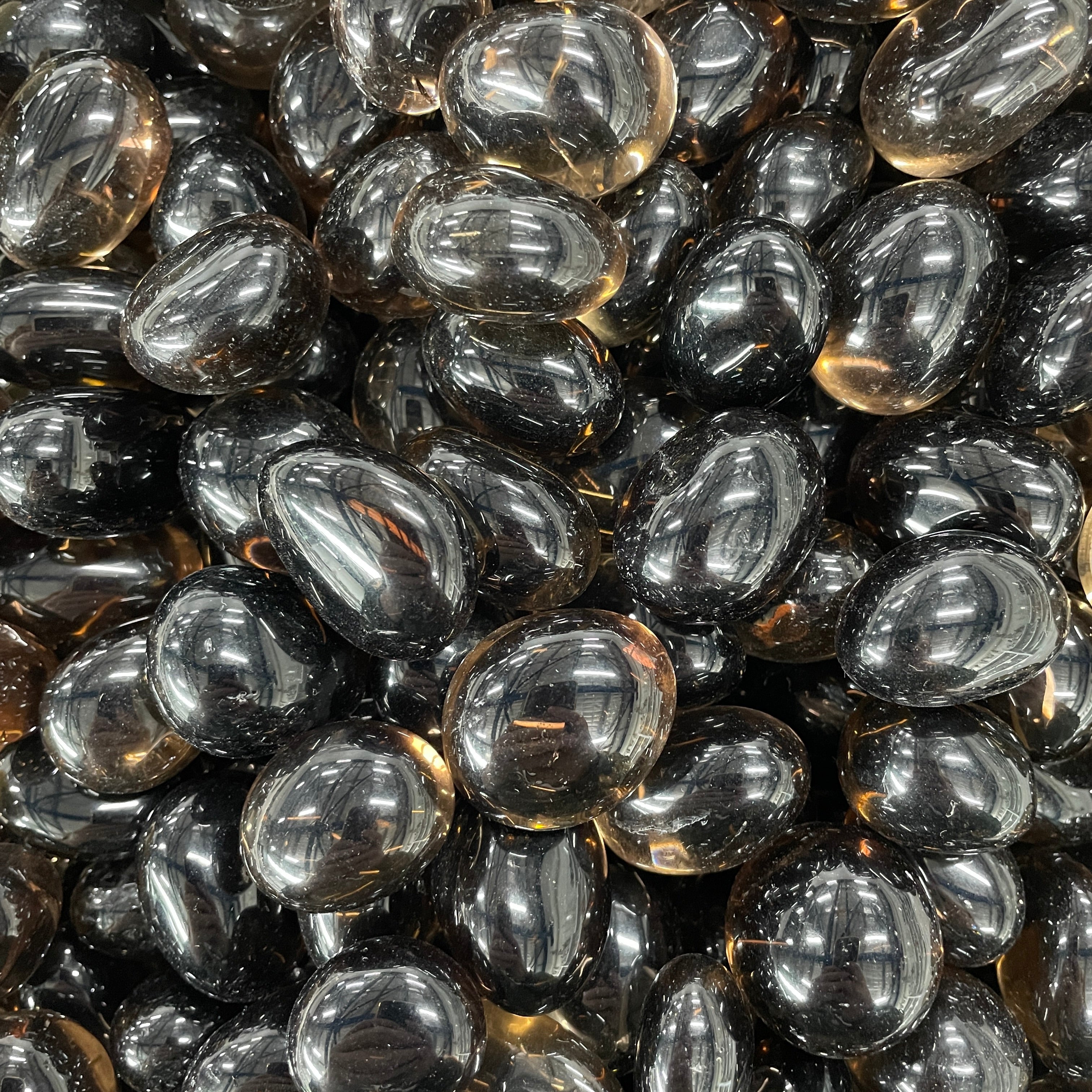 Smoky Qtz - Dark - Tumbled - 1 KG