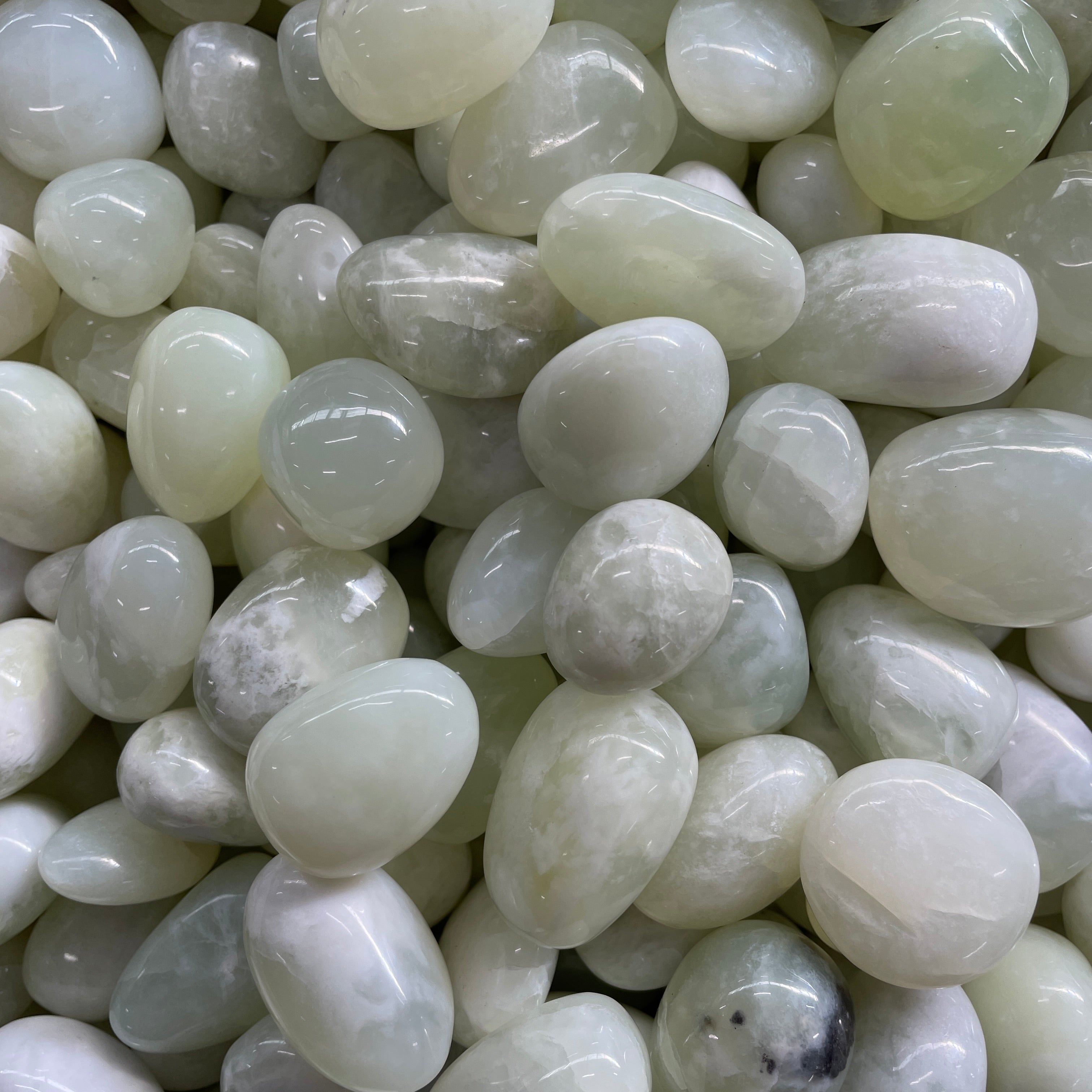 Chinese New Jade - Tumbled - 1 KG - (50-70pcs)