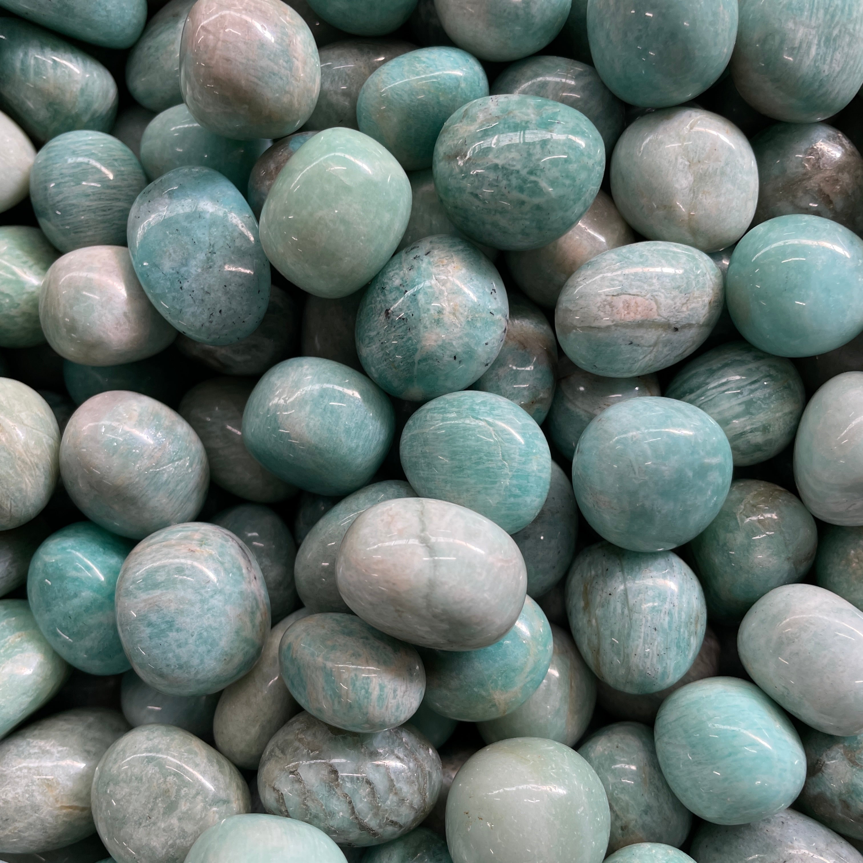Amazonite - Q1/A - Tumbled - (50 - 70 pcs) - 1 KG