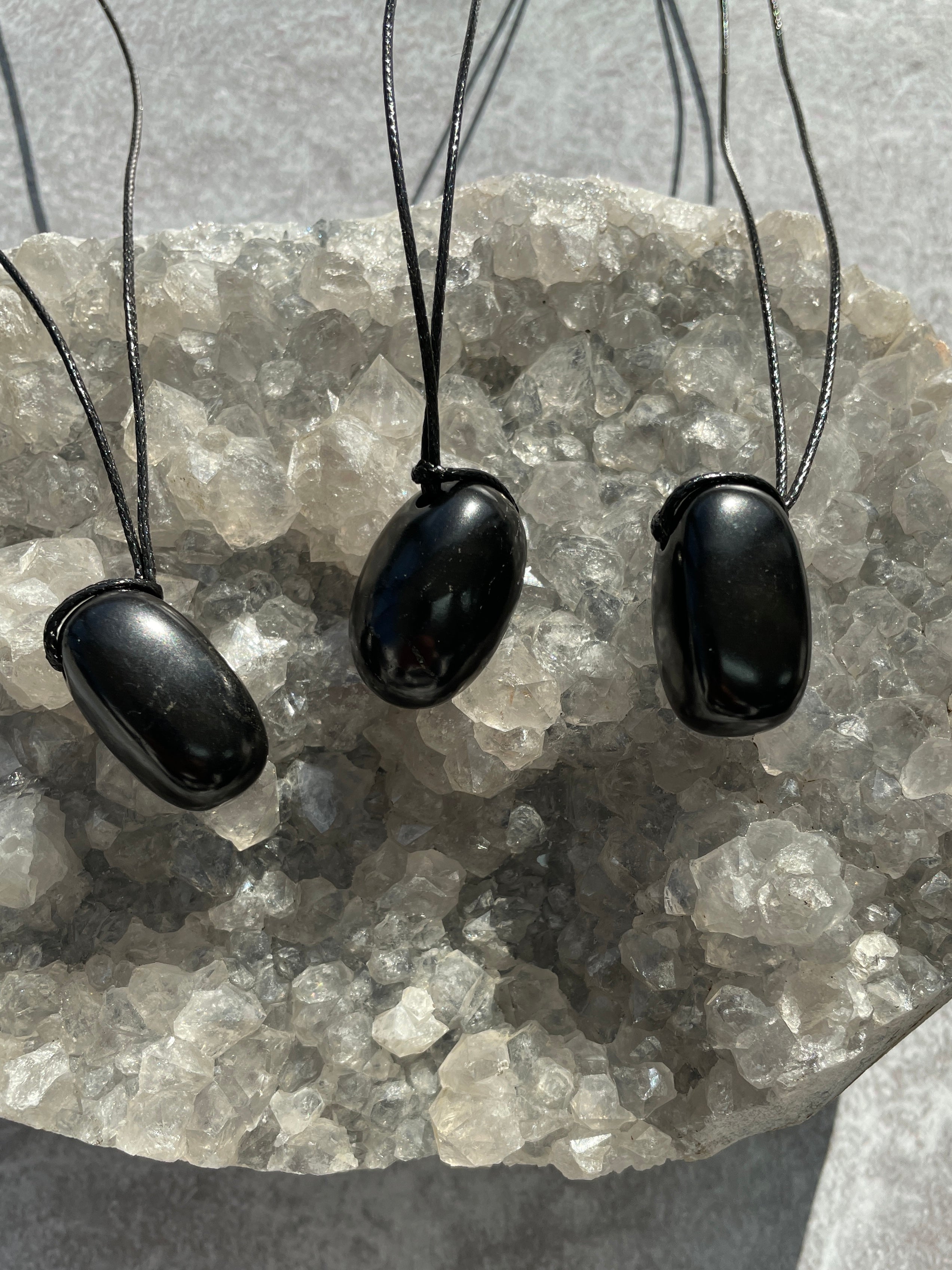 Shungite Necklace - Small Tumble