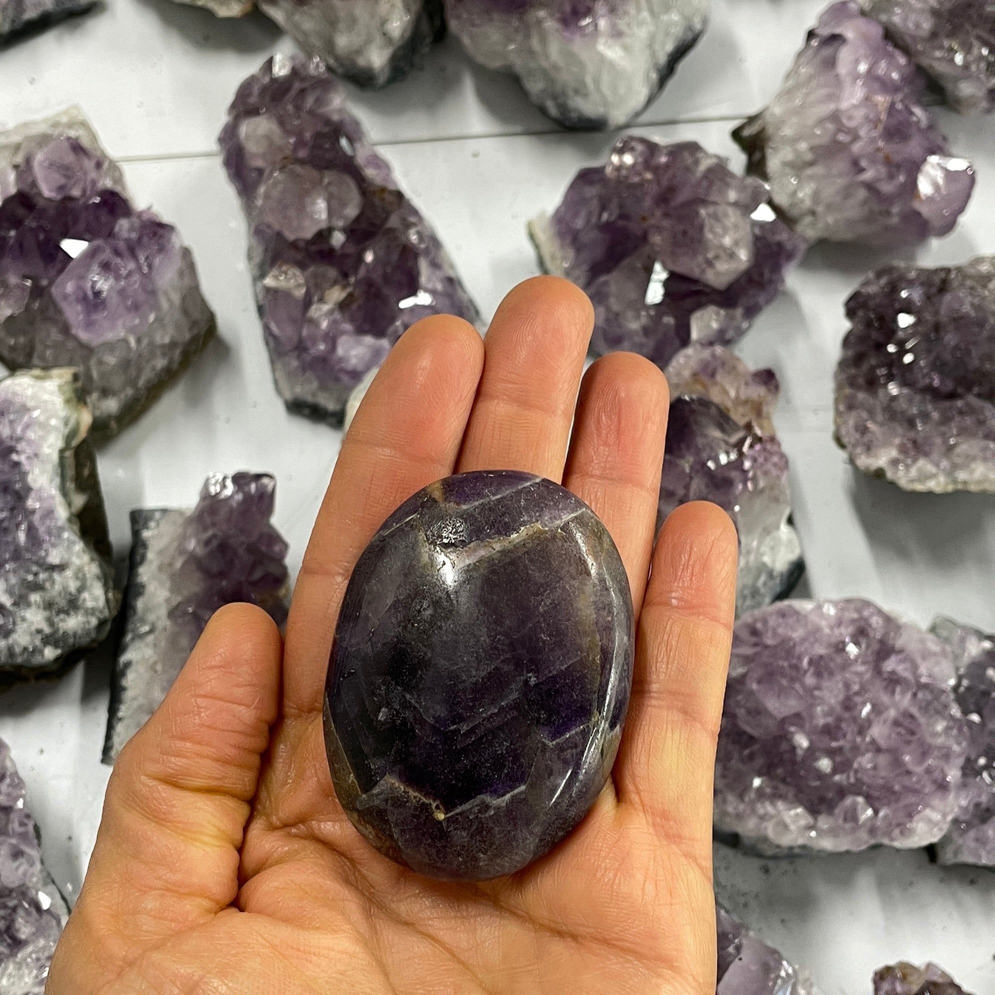 Amethyst Palm Stone - 6cm