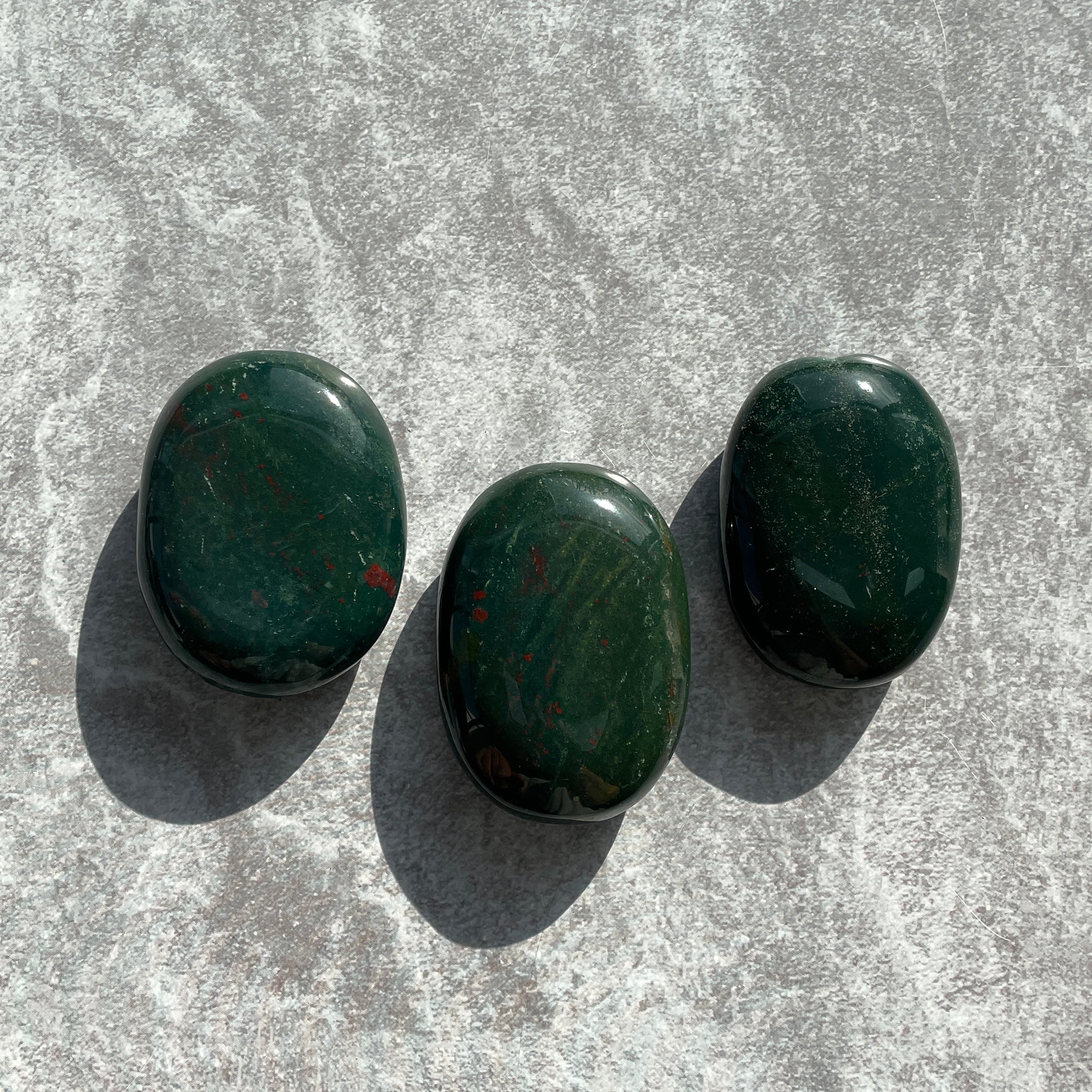 Bloodstone Palm Stone - 6cm