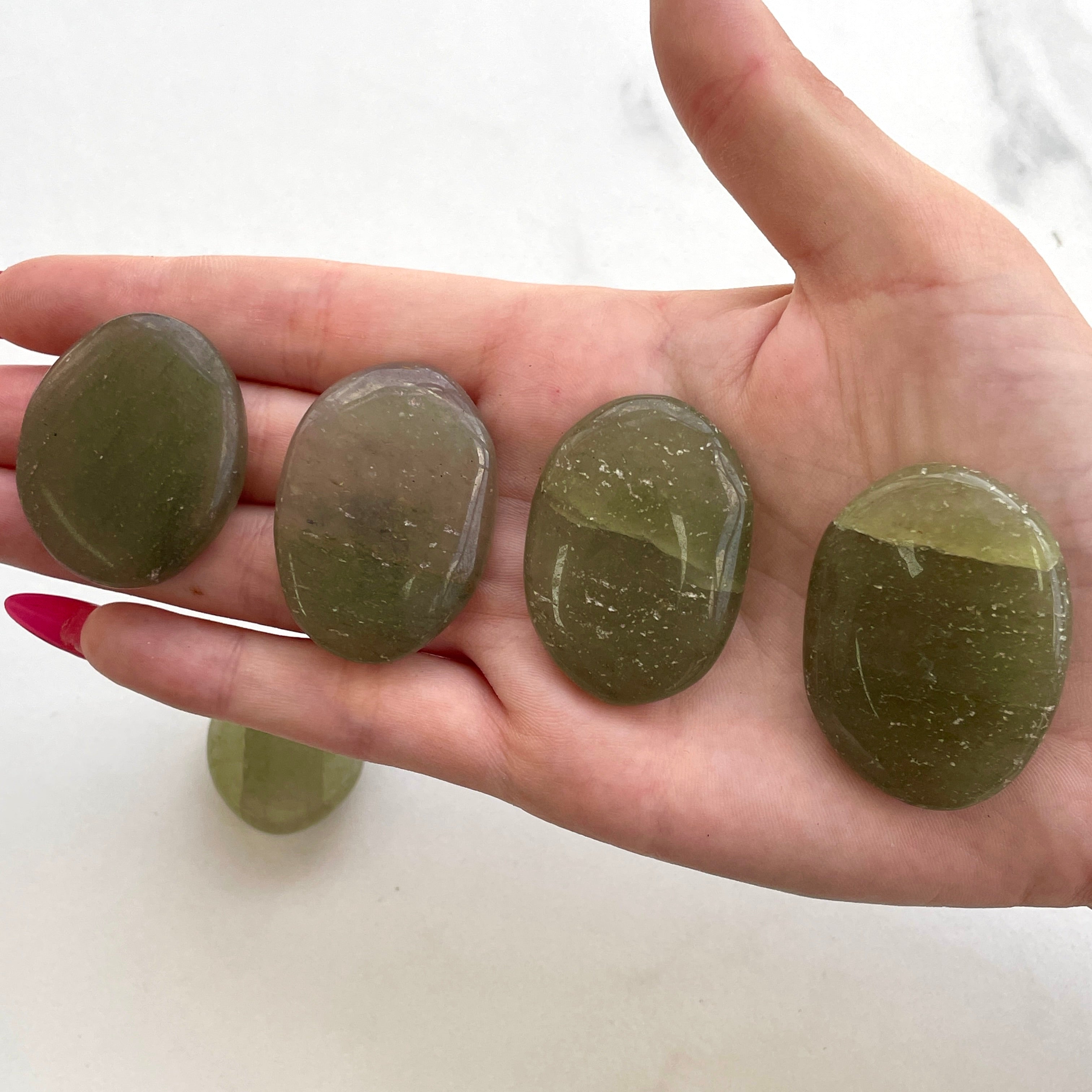 Green Aventurine (Light) Palmstone (IN)
