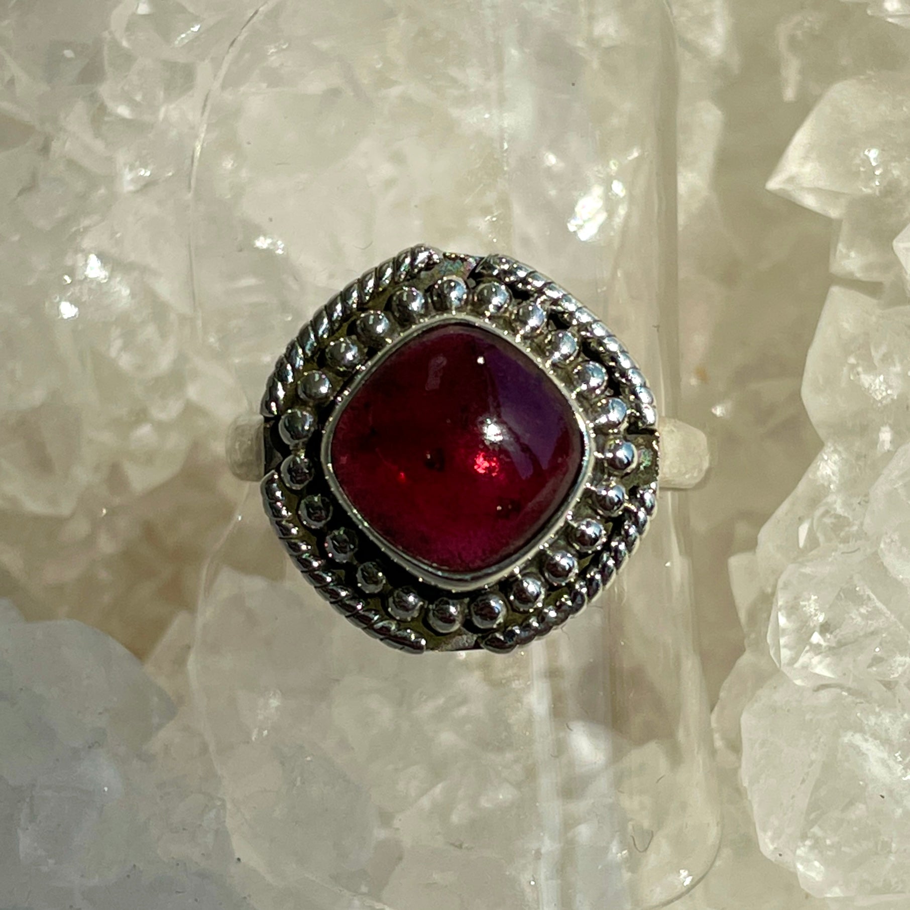 Garnet Sterling Silver Ring - Sz7 GR1