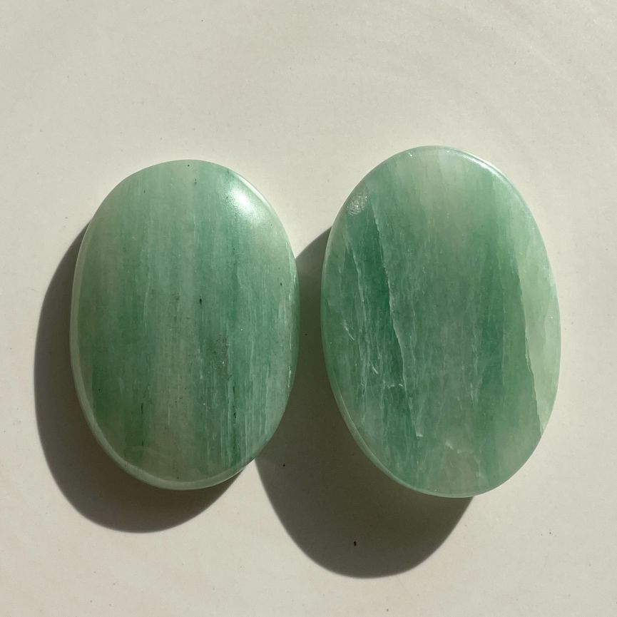 Green Aventurine - Small Palm Stone (IN)