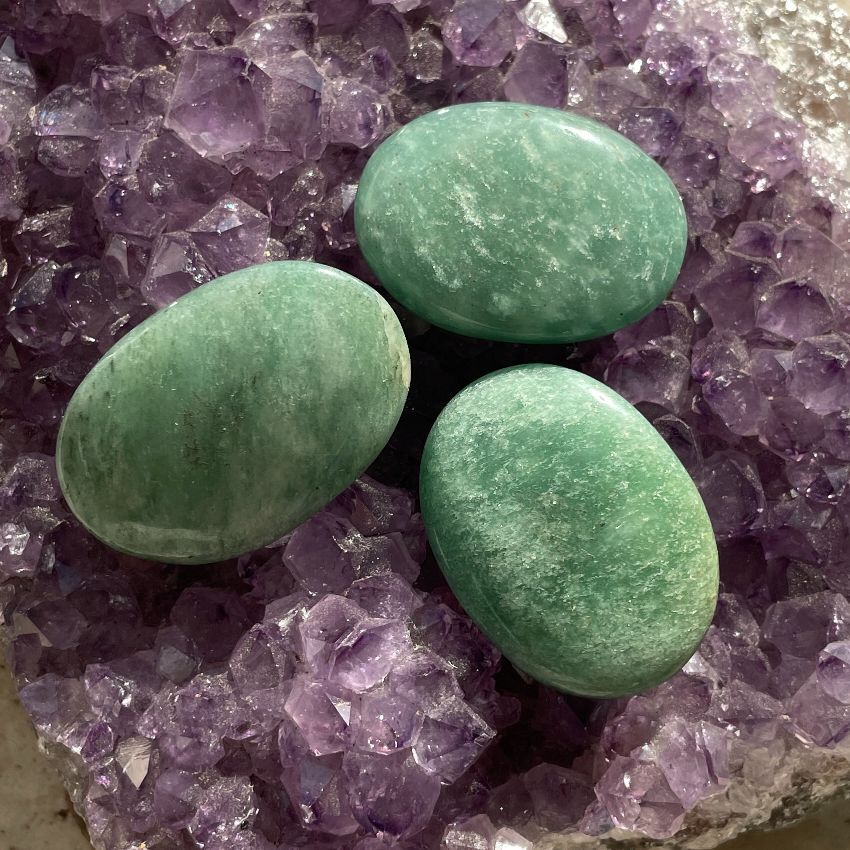 Green Aventurine - Small Palm Stone (IN)