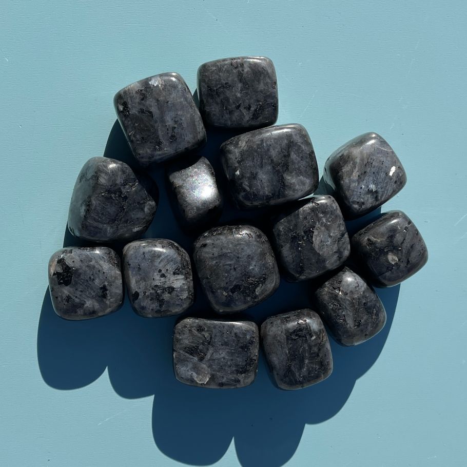Larvikite Tumbled (IN) - 250g
