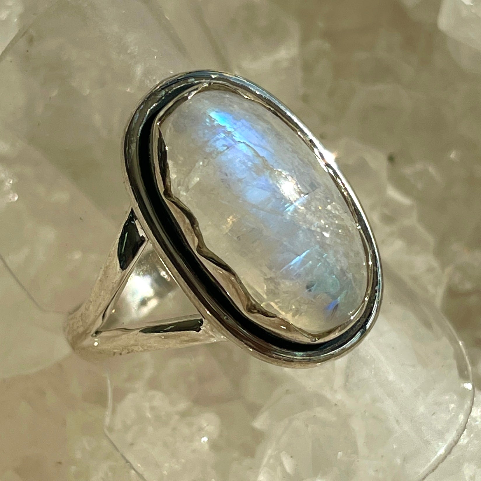 Rainbow Moonstone St. Silver Ring - Sz9 RM13