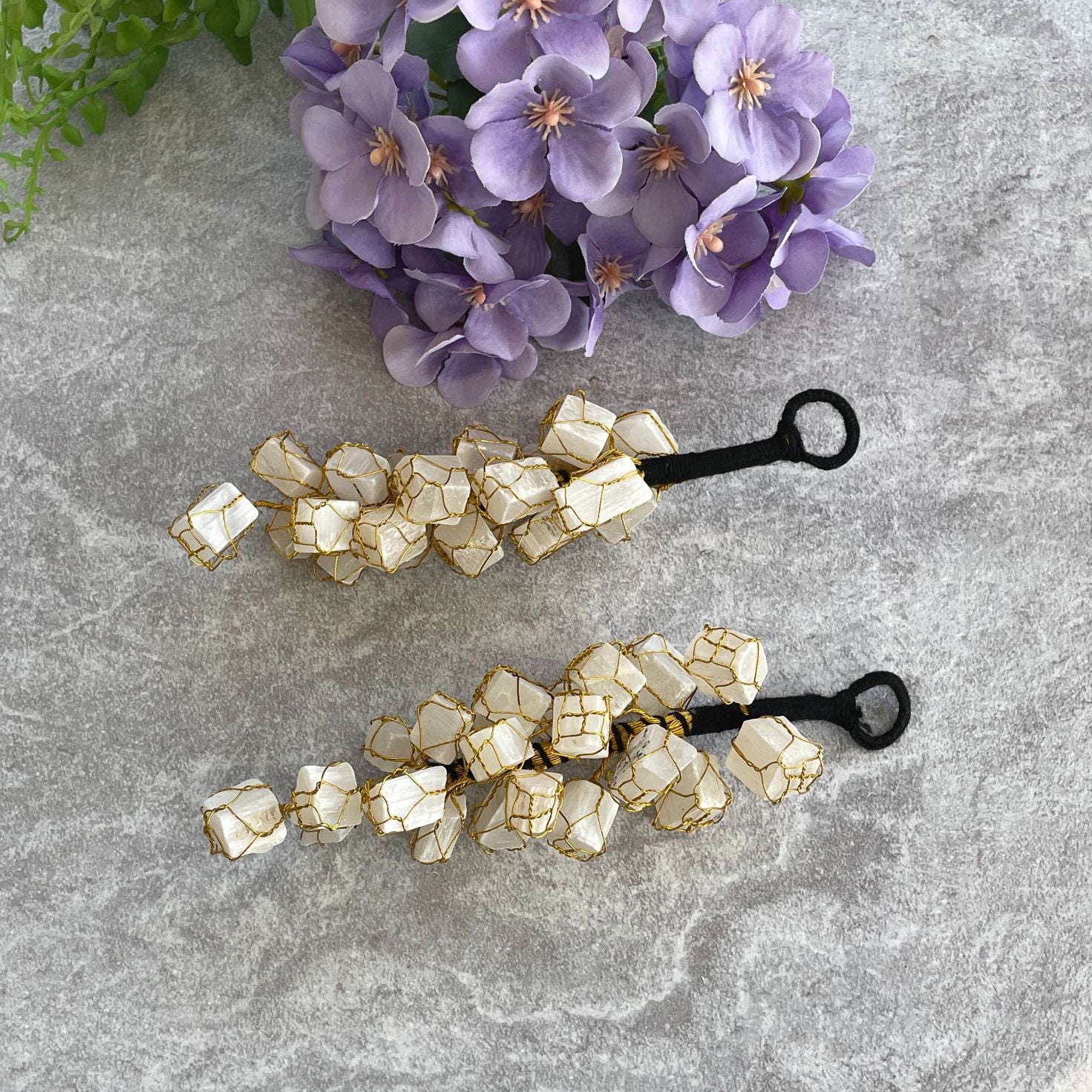 Mini Tumble Hanger - Selenite
