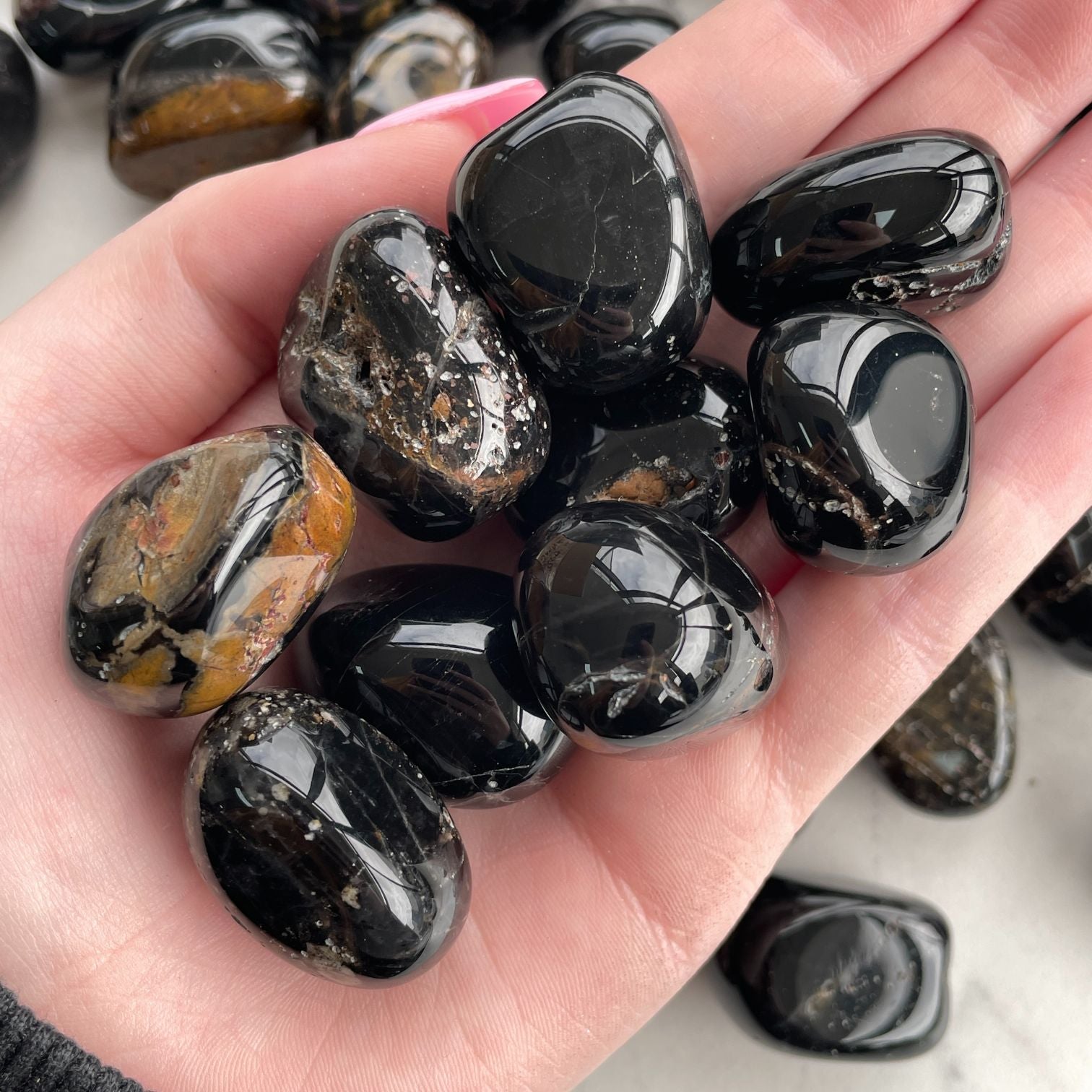 Black Onyx Tumbled 1KG (BR)