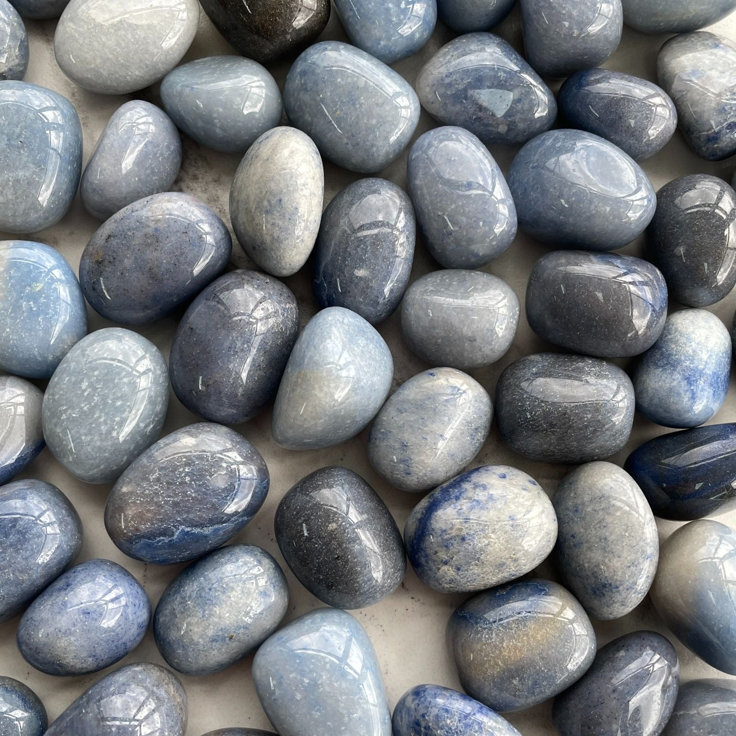 Blue Quartz Tumbled 1KG - QA/B