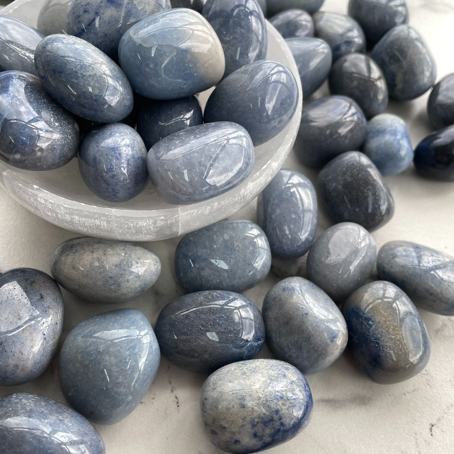 Blue Quartz Tumbled 1KG - QA/B