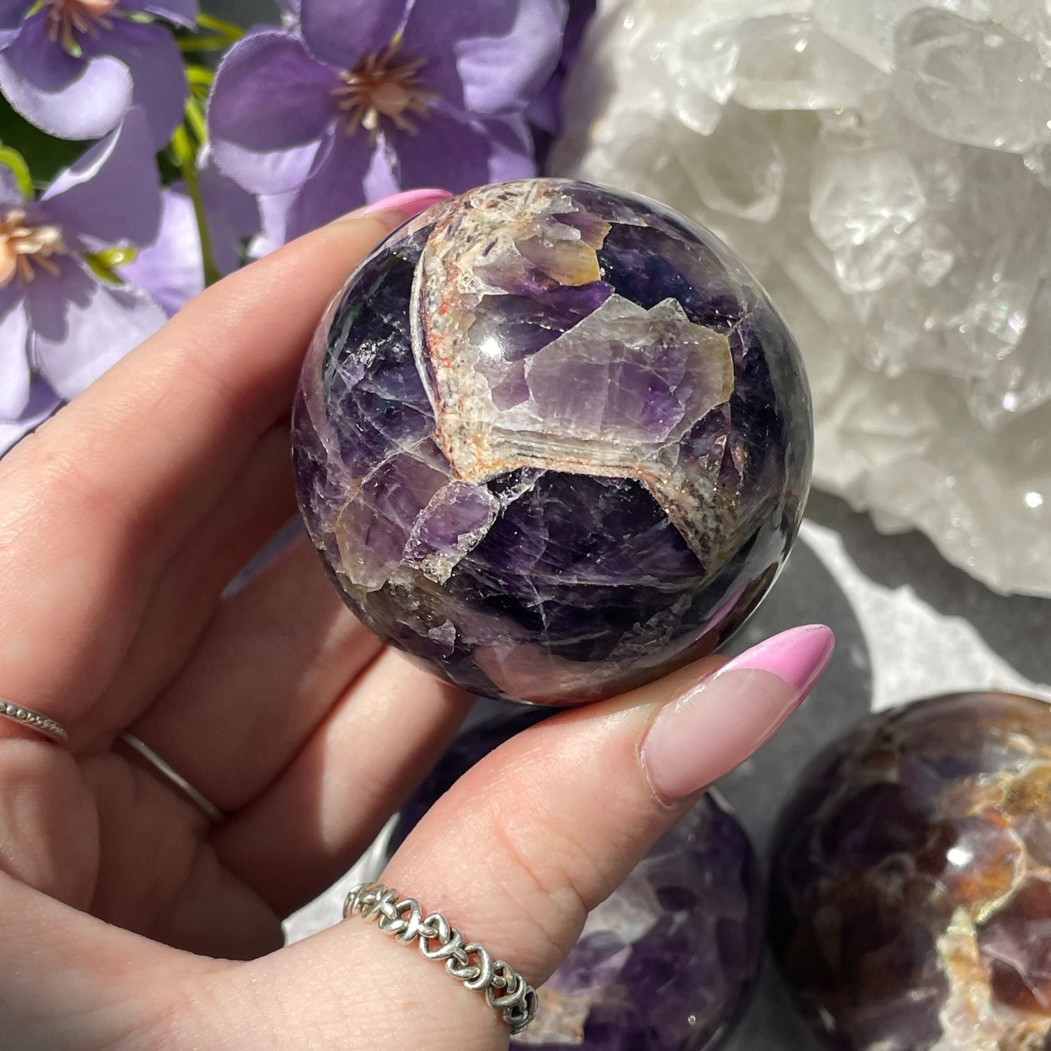 Chevron Amethyst Sphere 5cm - 1pc