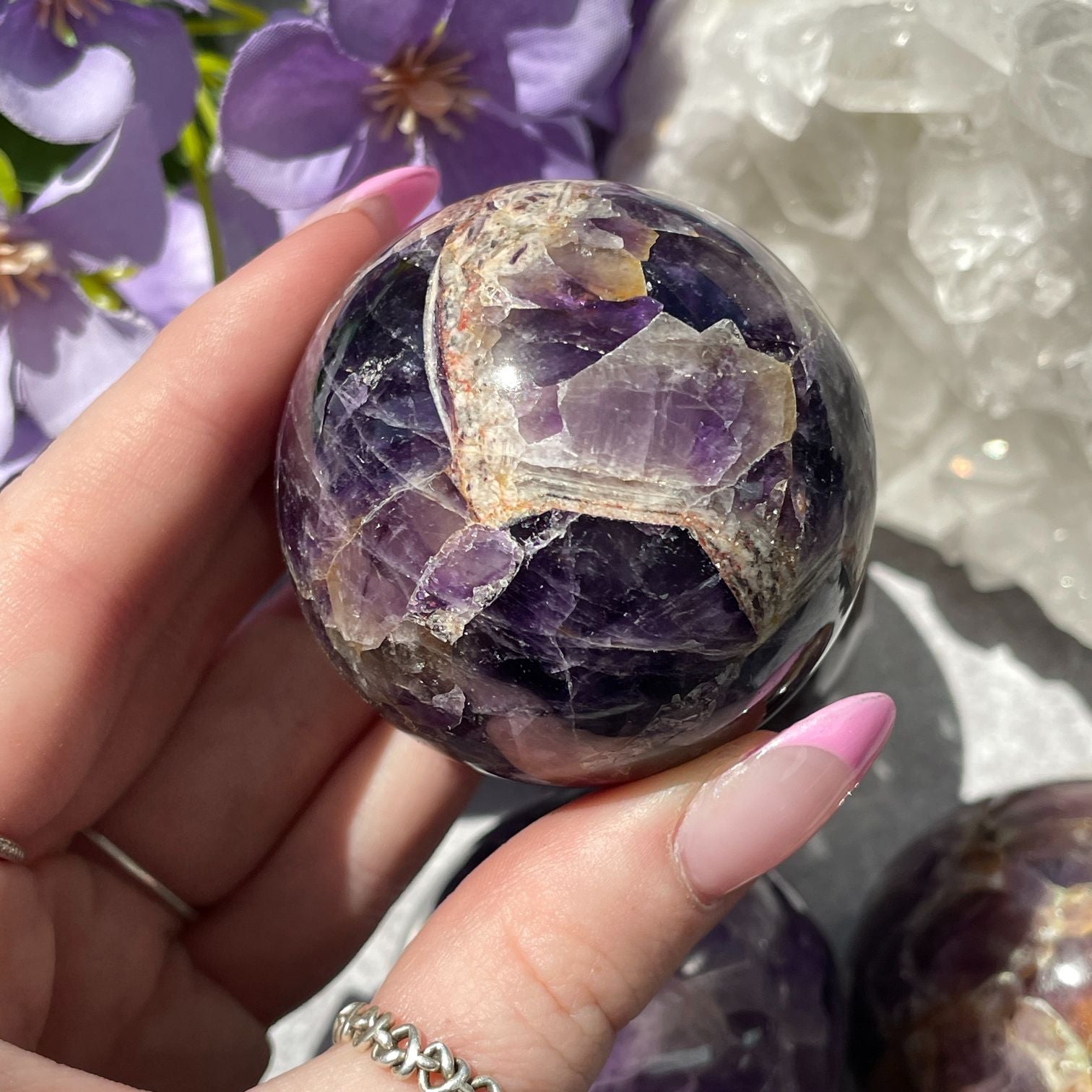 Chevron Amethyst Sphere 5cm - 1pc