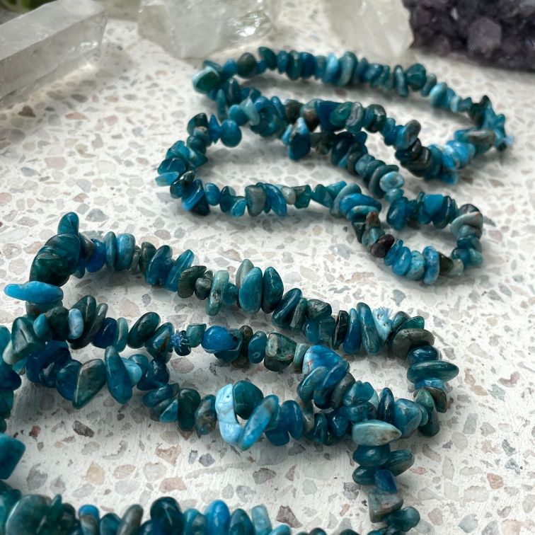 Apatite Chip Bracelet Q1/A